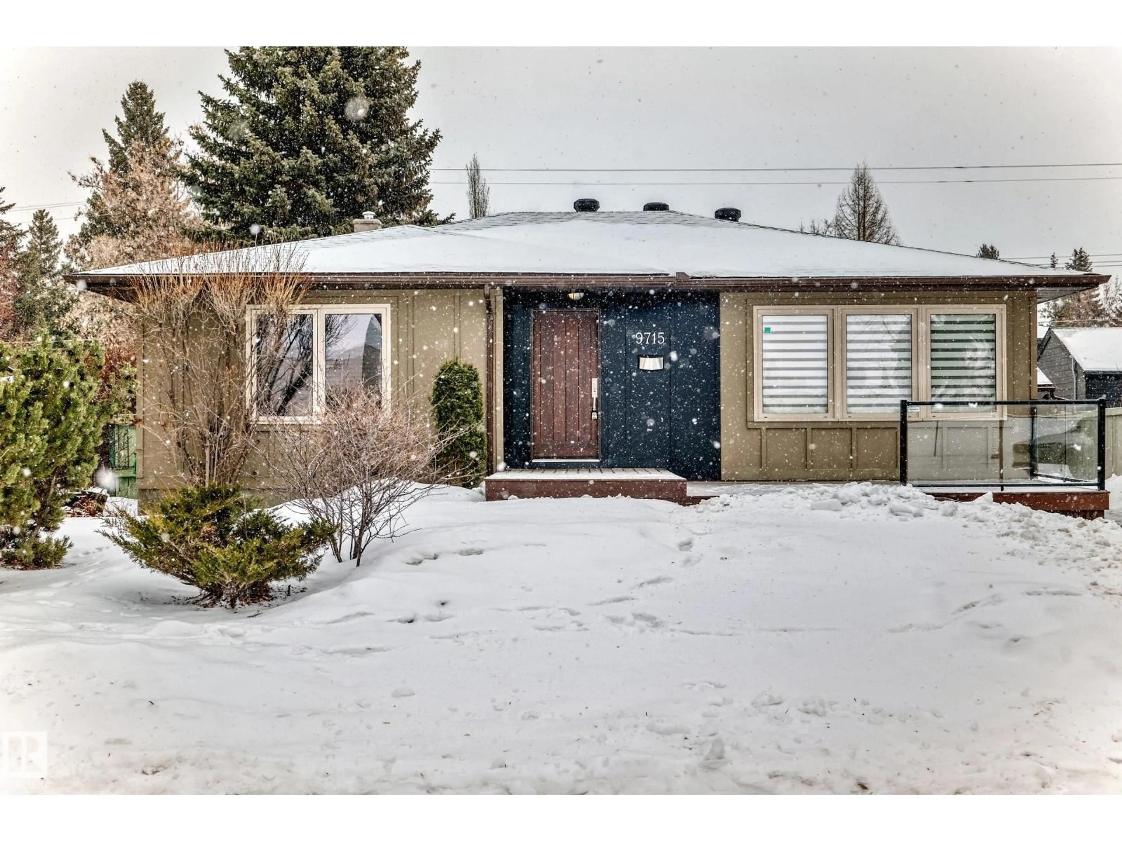 Unknown for NW - 9715 143A ST, Edmonton Alberta T5N2S8