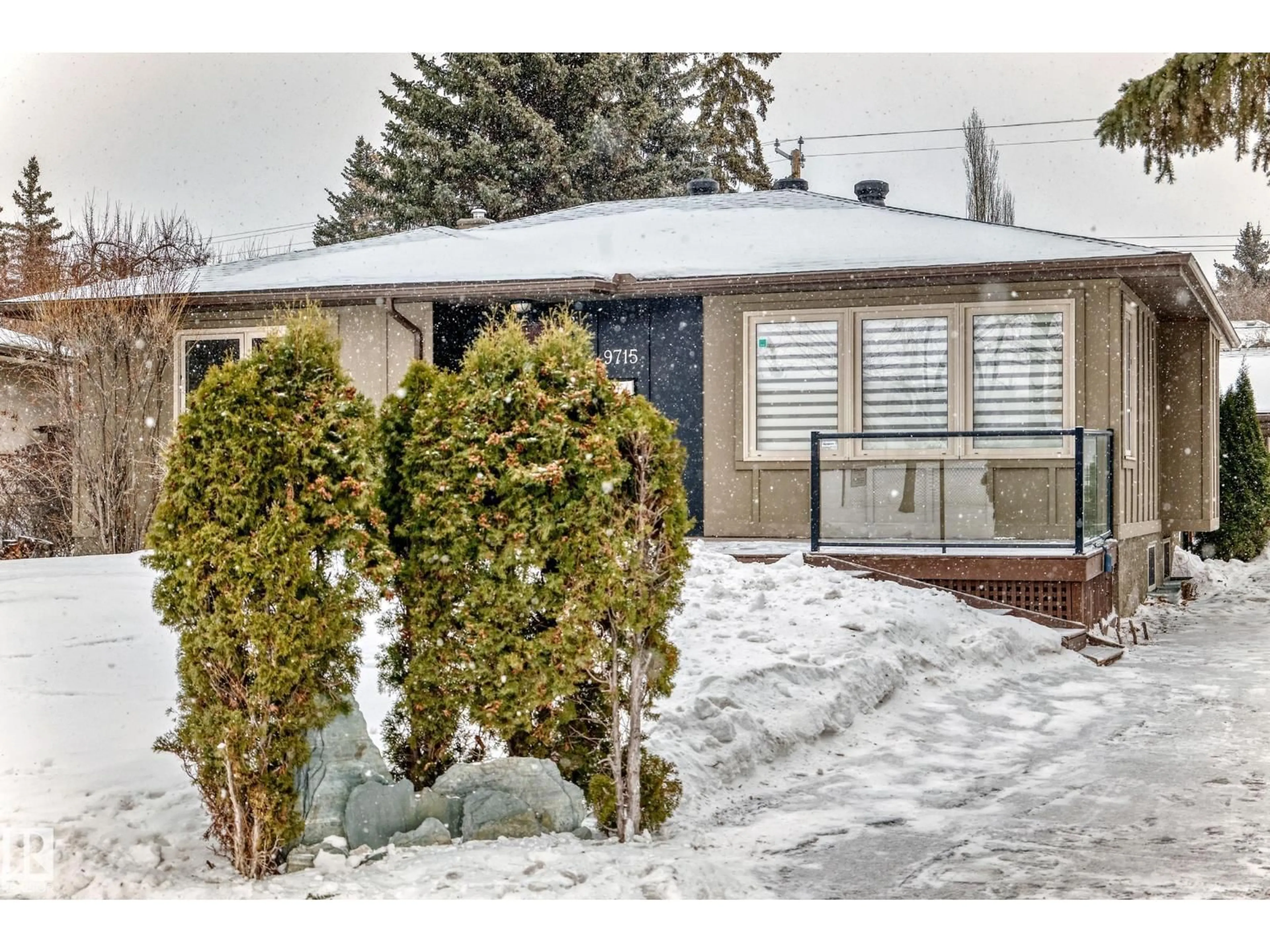 Unknown for NW - 9715 143A ST, Edmonton Alberta T5N2S8