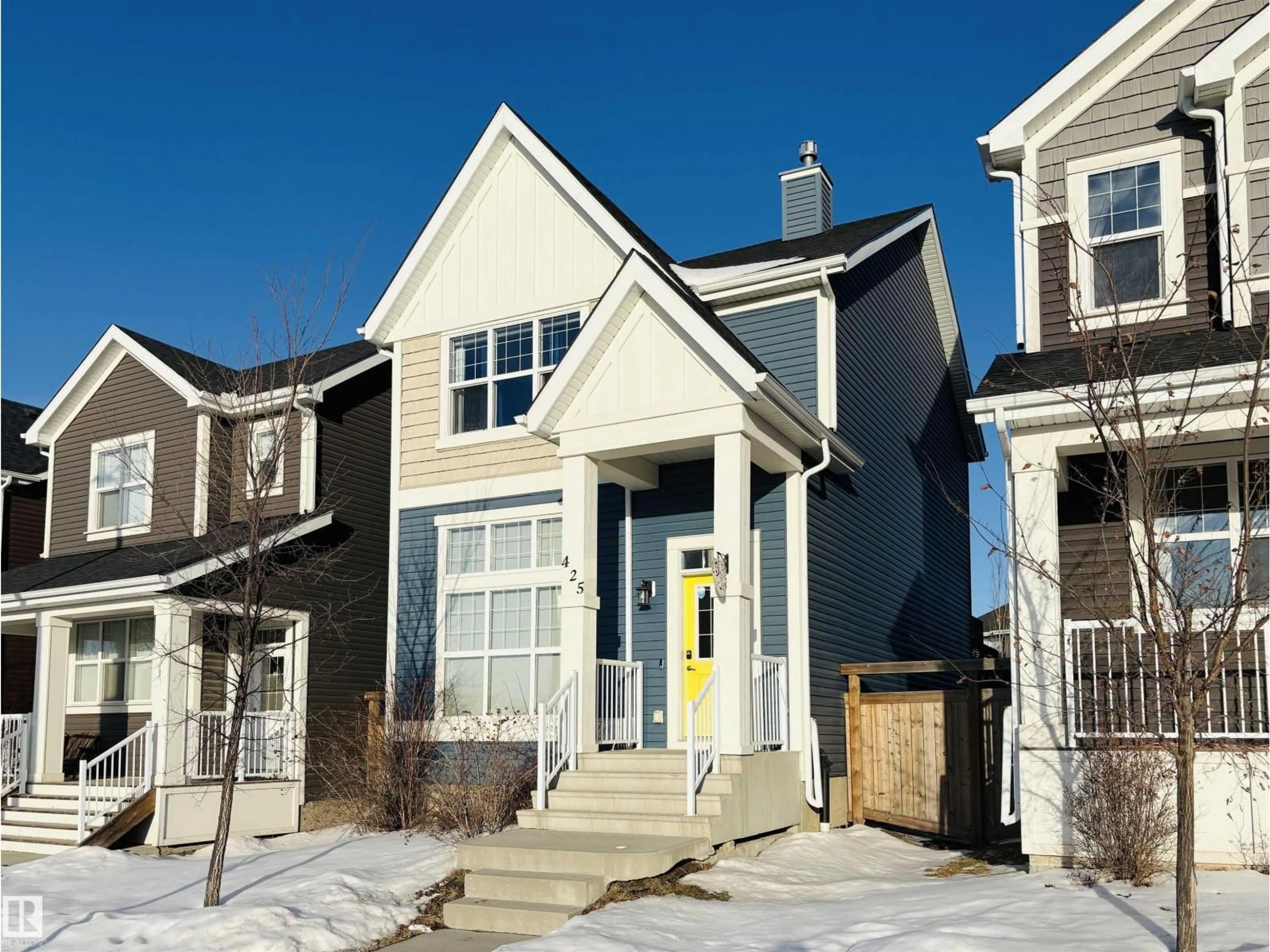 Home with vinyl exterior material, street for 425 SHEPPARD BV, Leduc Alberta T9E1C1