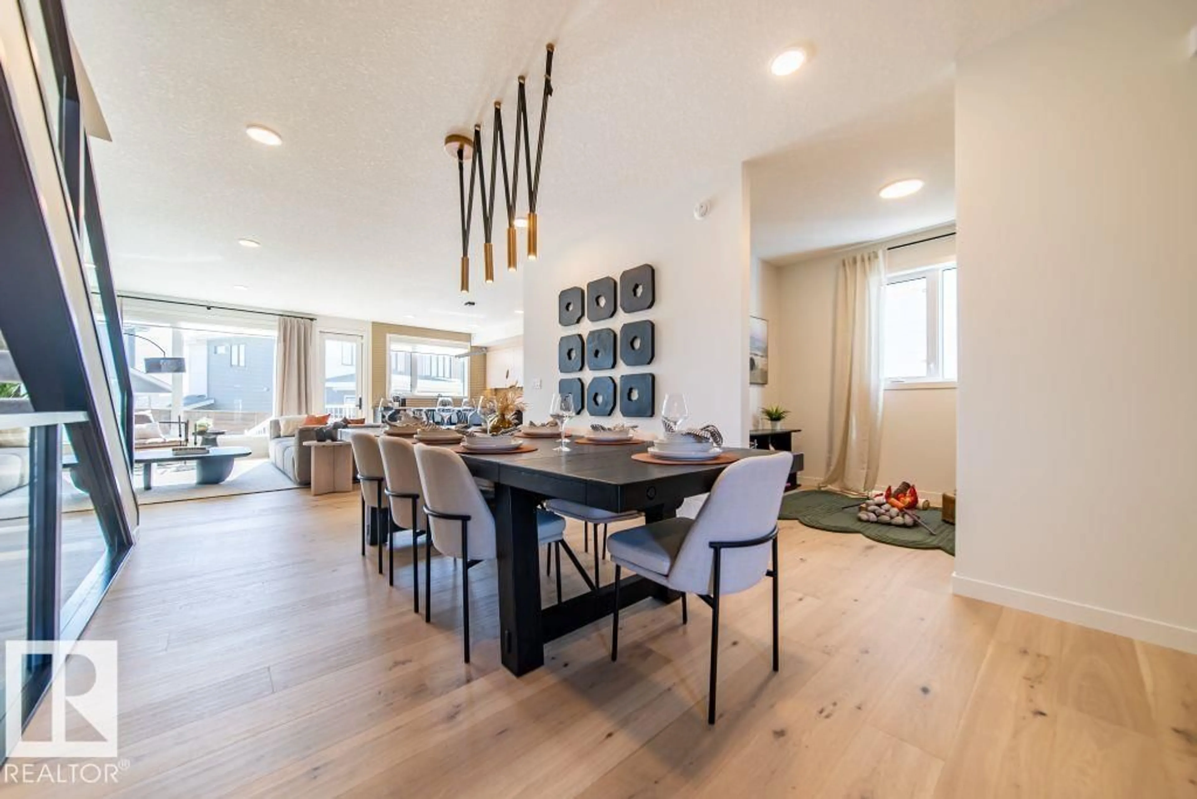 Dining room, wood/laminate floor for 52 RHEA CR, St. Albert Alberta T8N8C8