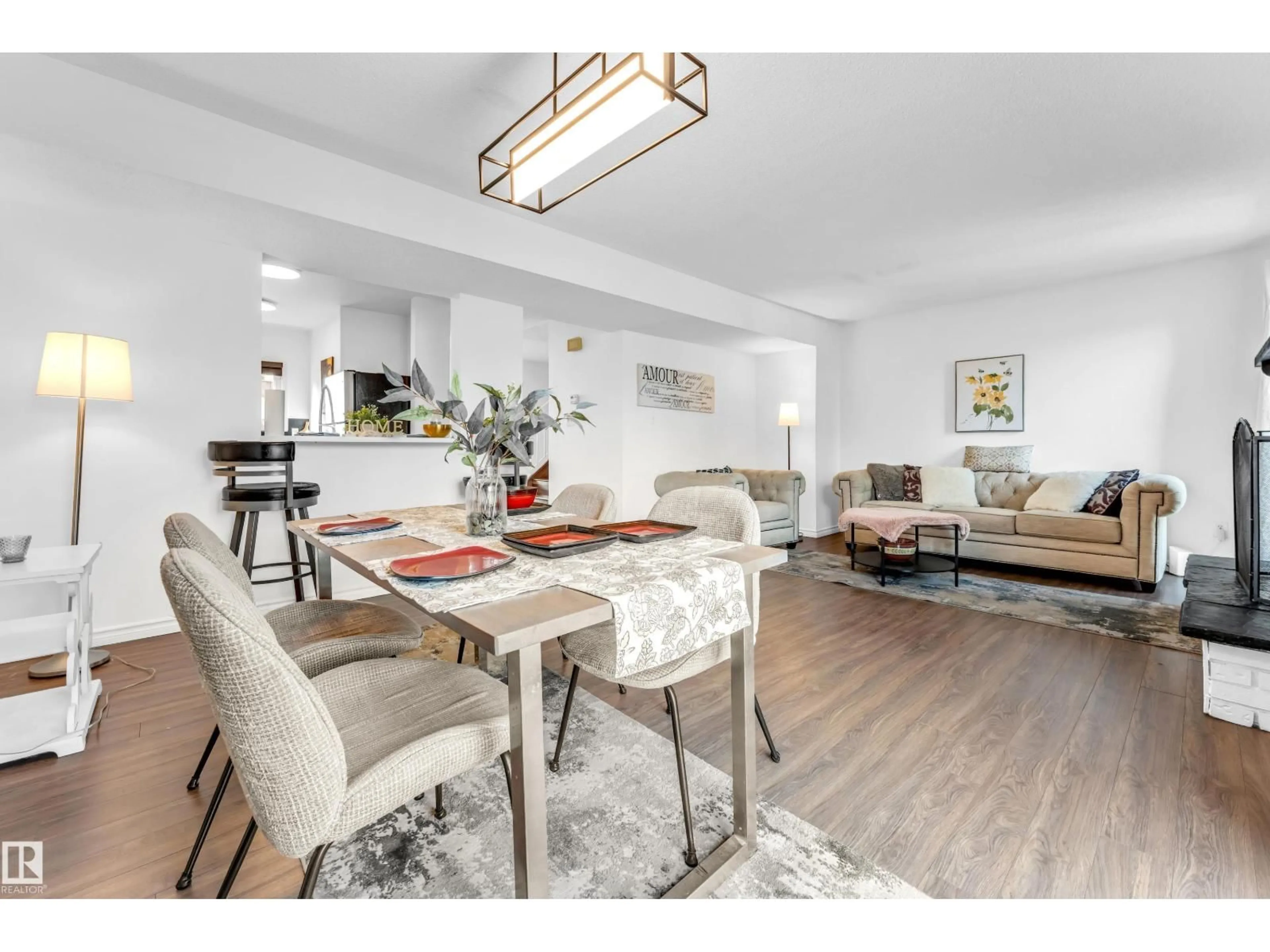 Unknown for 5344 38A AV, Edmonton Alberta T6L2H4