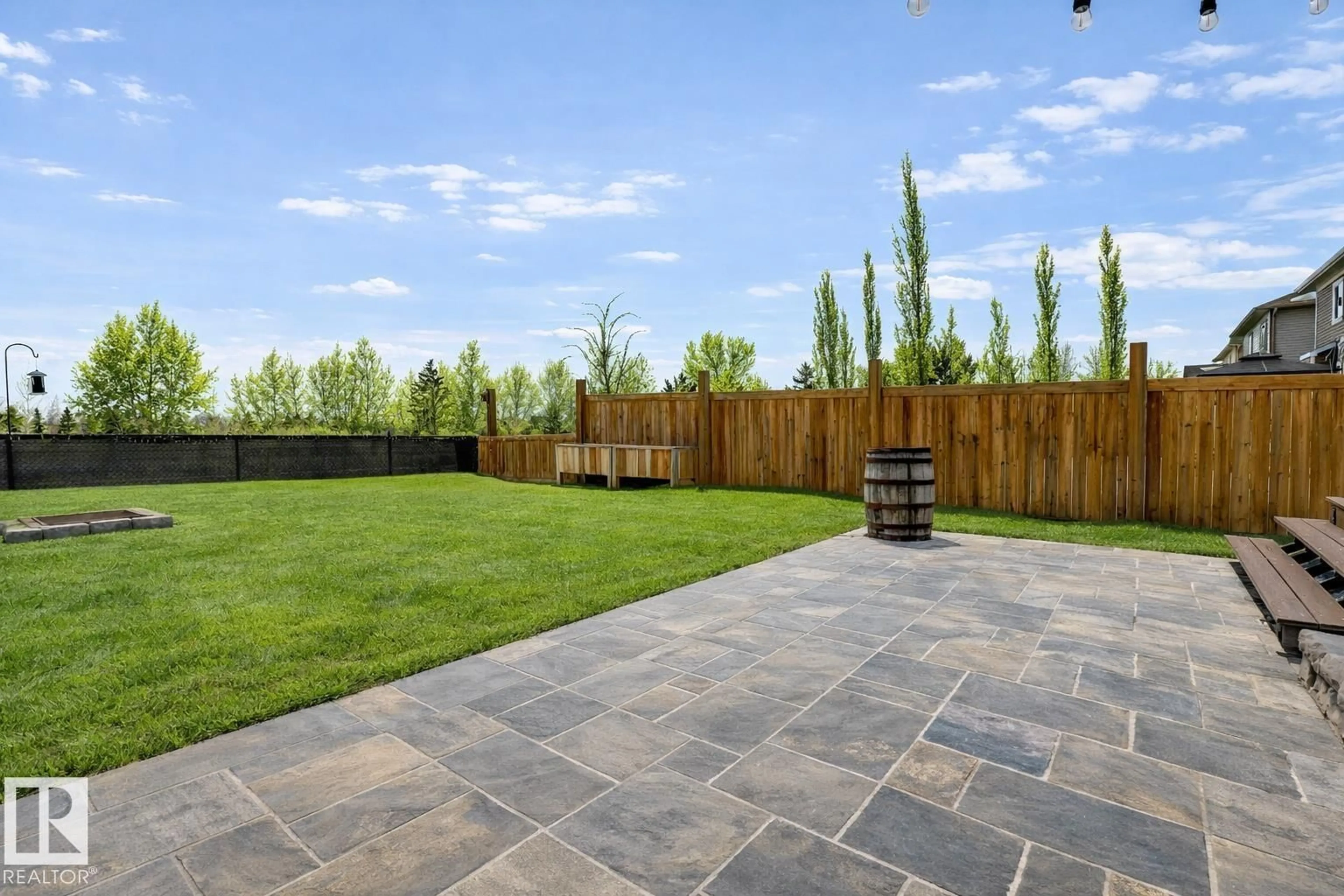 Patio, unknown for 266 REICHERT DR, Beaumont Alberta T4X1Z7