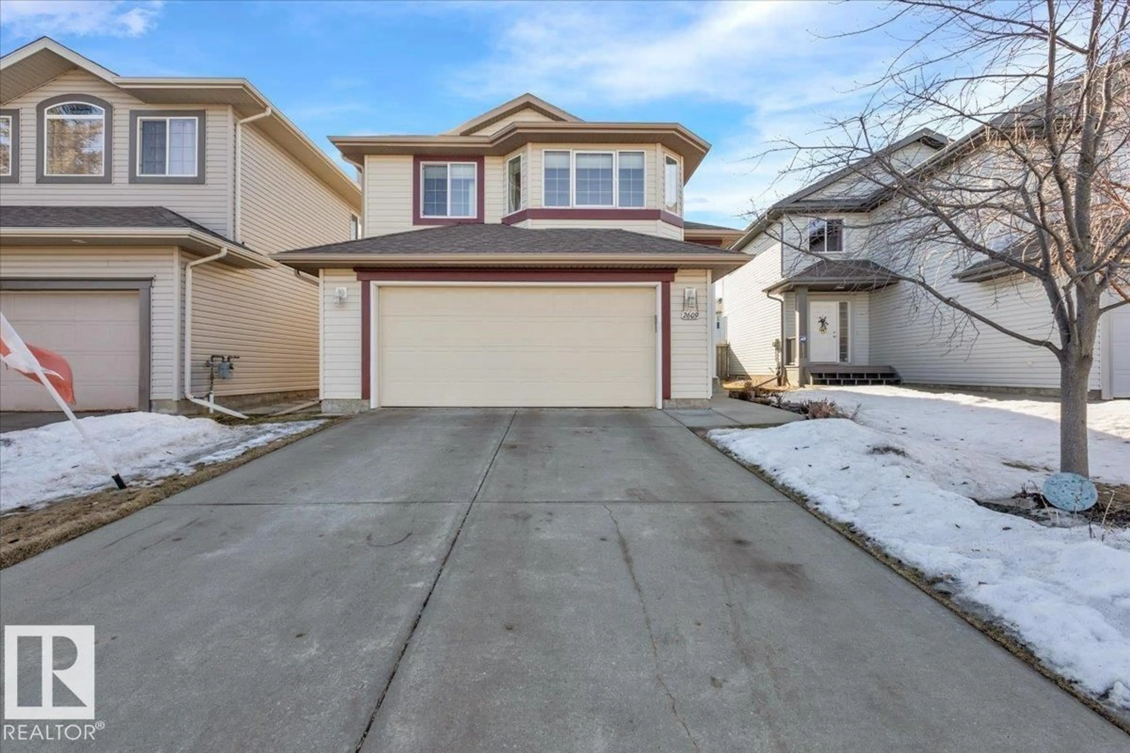 Indoor garage for 2609 MARION PL, Edmonton Alberta T6W1P9