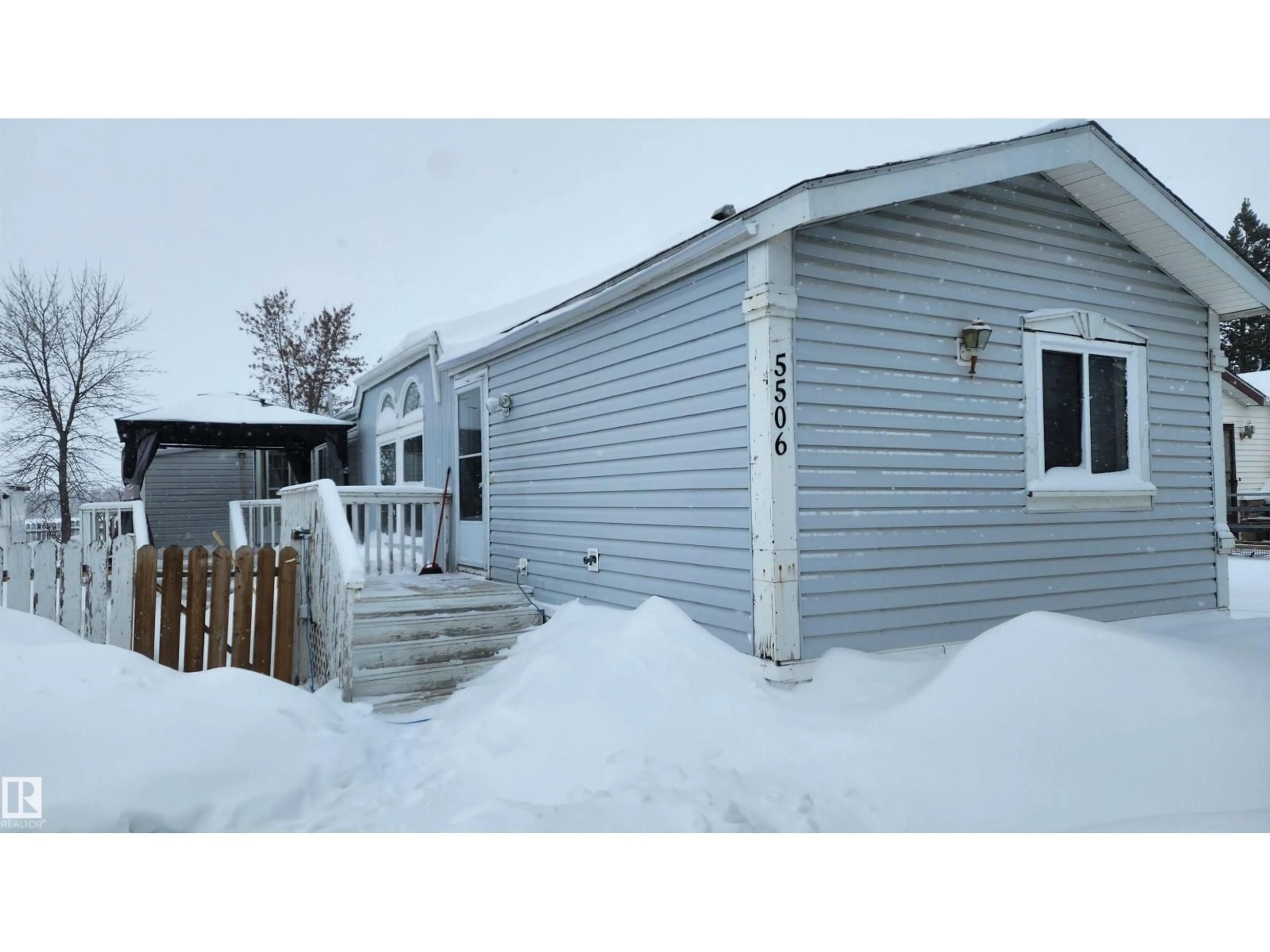 Shed for 5506 55 AV, St. Paul Town Alberta T0A3A1