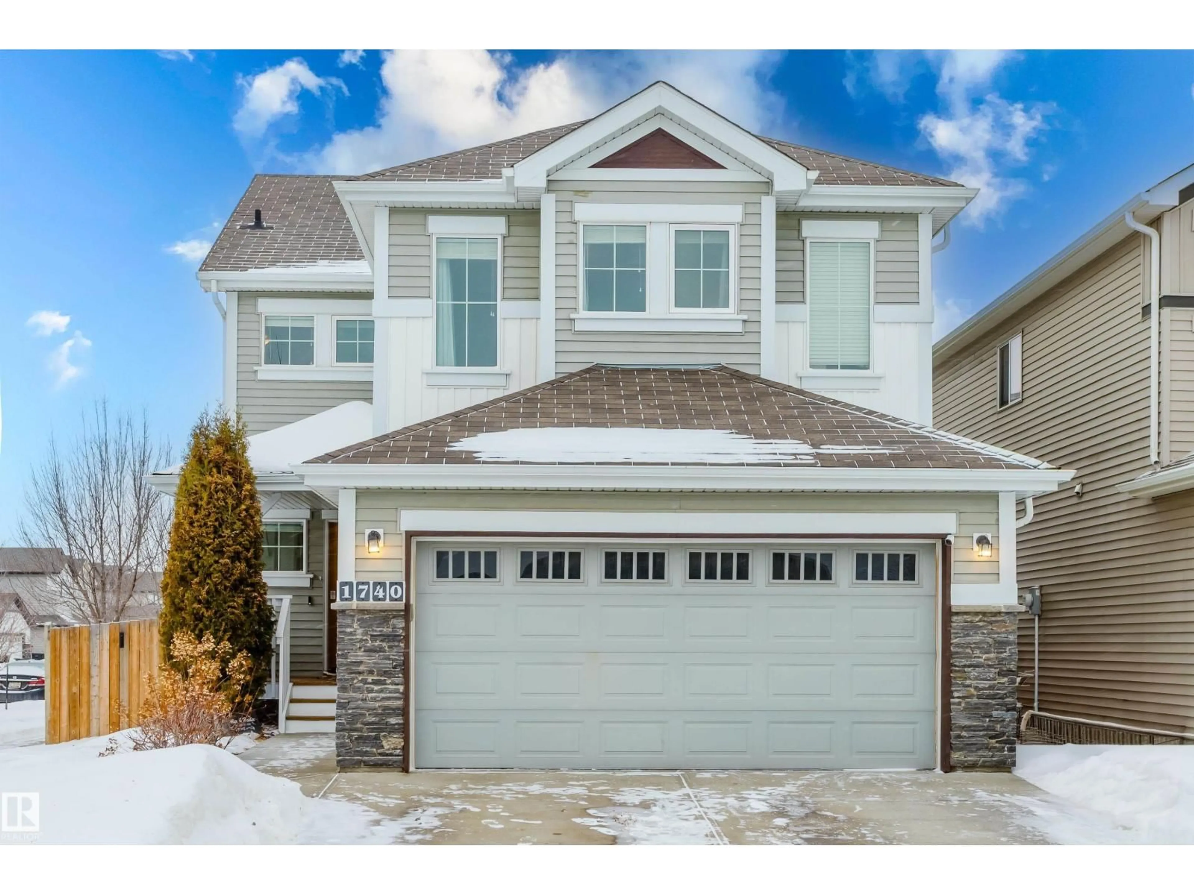 Home with vinyl exterior material, street for 1740 59 ST, Edmonton Alberta T6X0W5