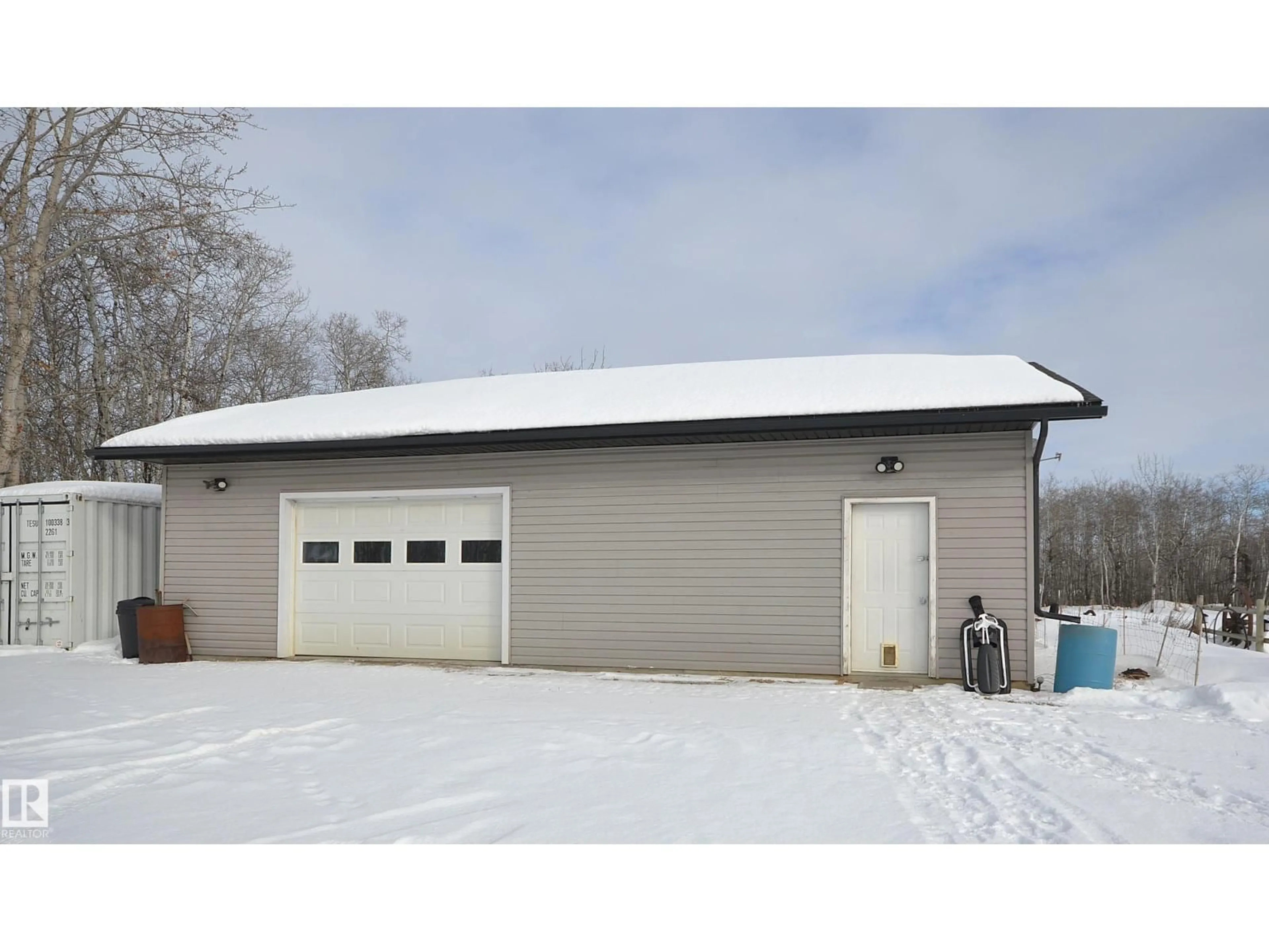 Indoor garage for 44501 TWP RD 604, Rural Bonnyville M.D. Alberta T9N2J6