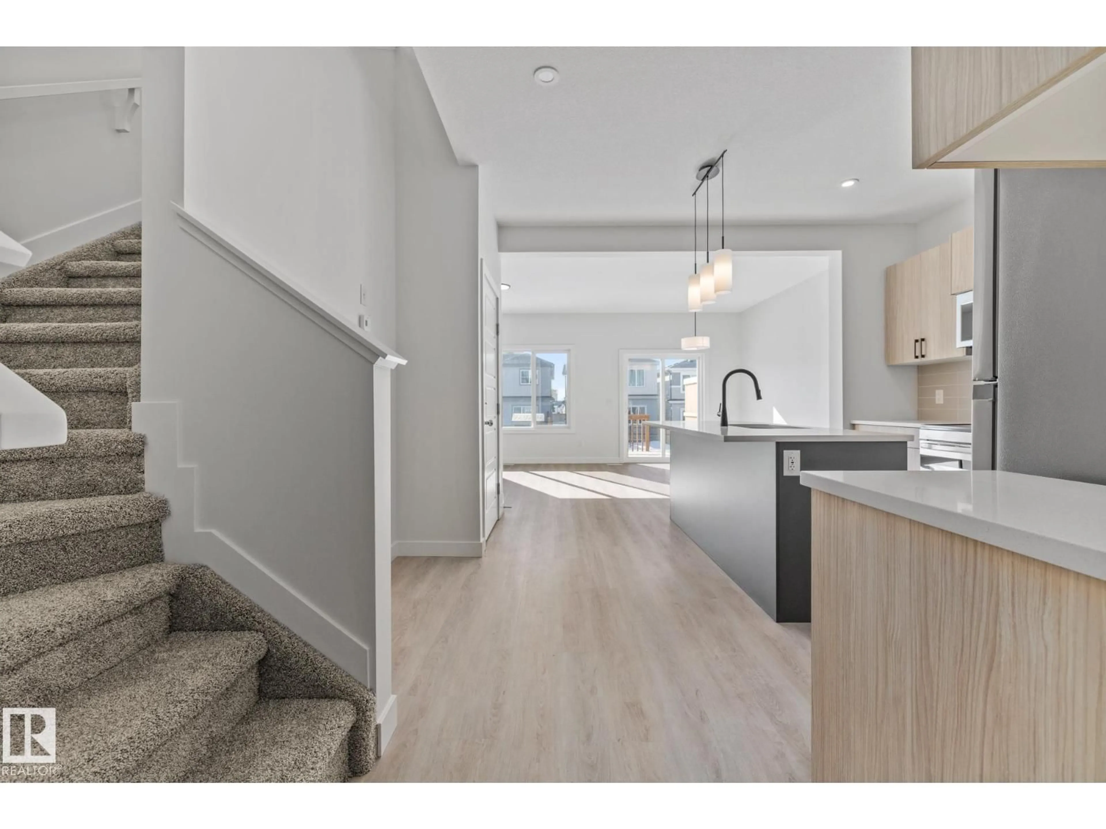 Open concept kitchen, unknown for 112 HONEYSUCKLE GR, Leduc Alberta T9E0V1