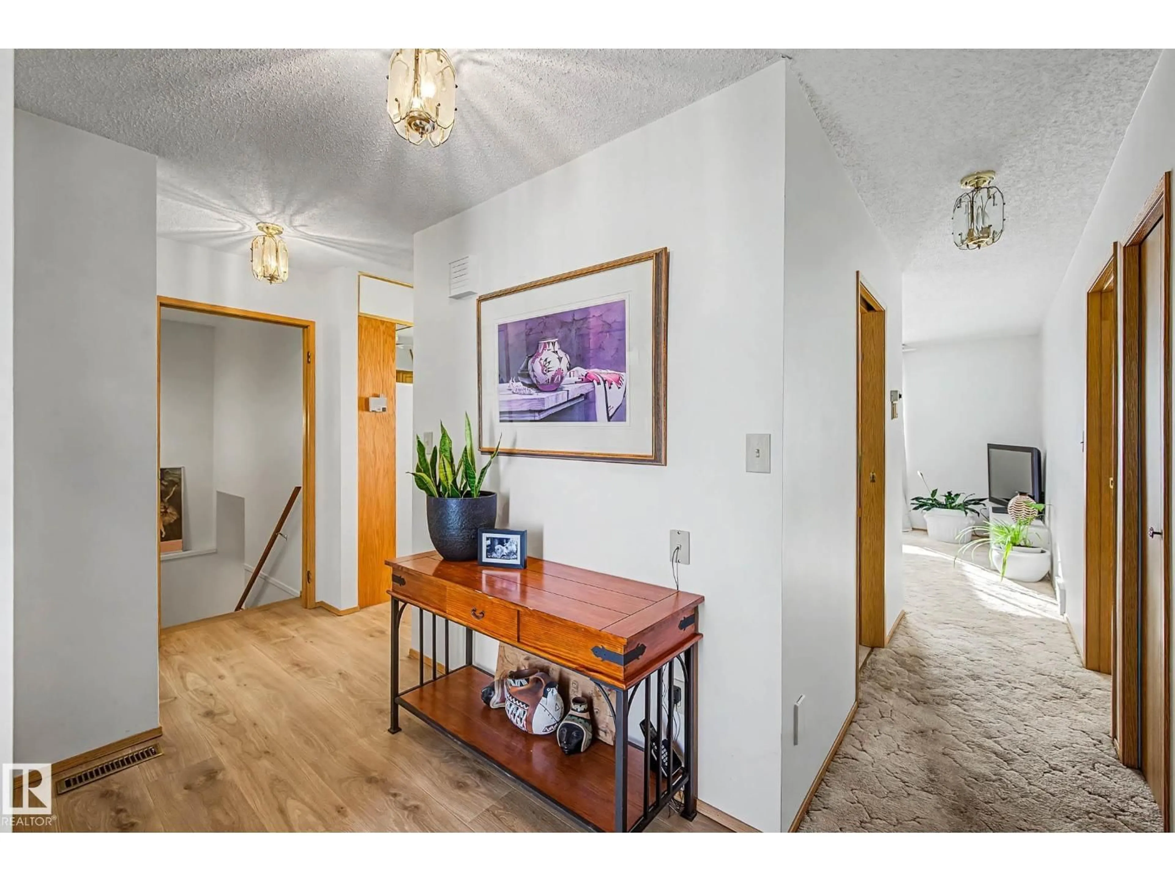 Indoor entryway for #41 - 903 109 ST, Edmonton Alberta T6J6R1