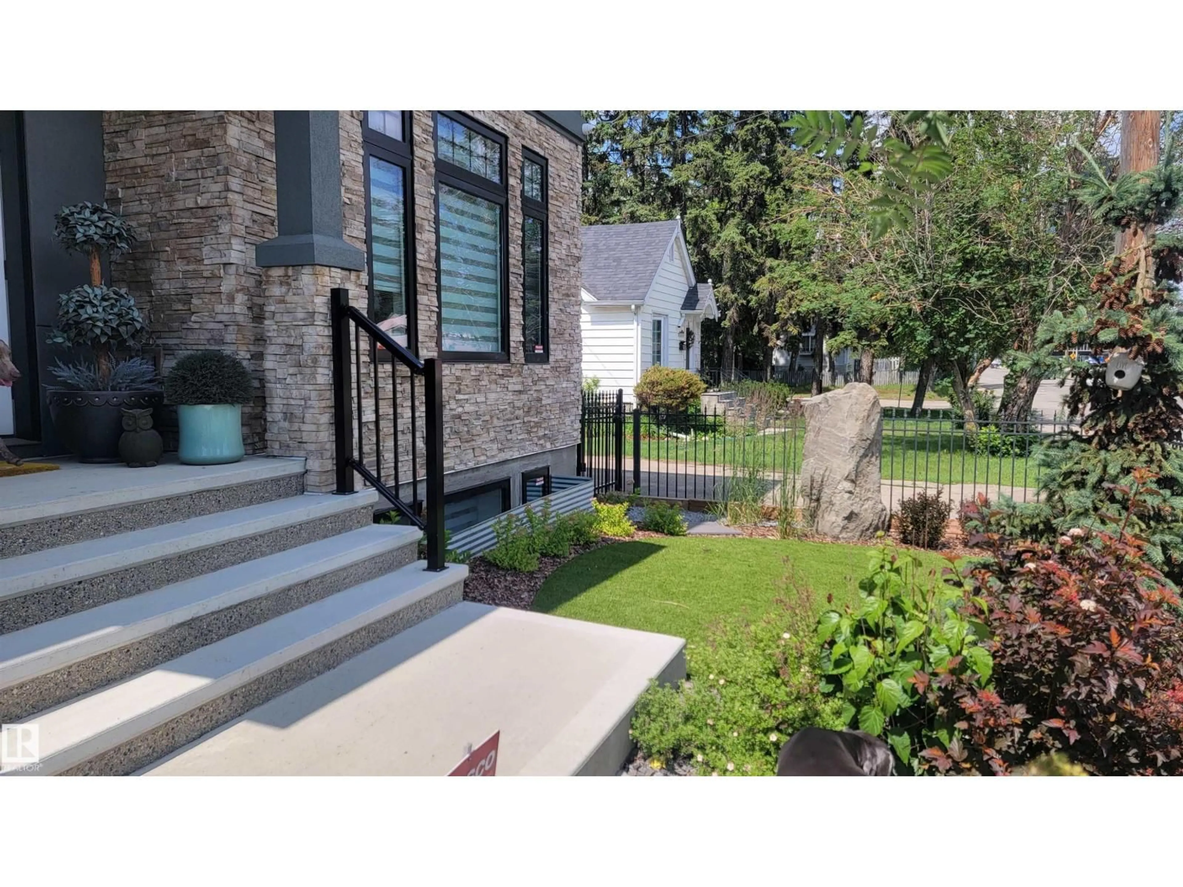 Unknown for NW - 10038 142 ST, Edmonton Alberta T5N2N5