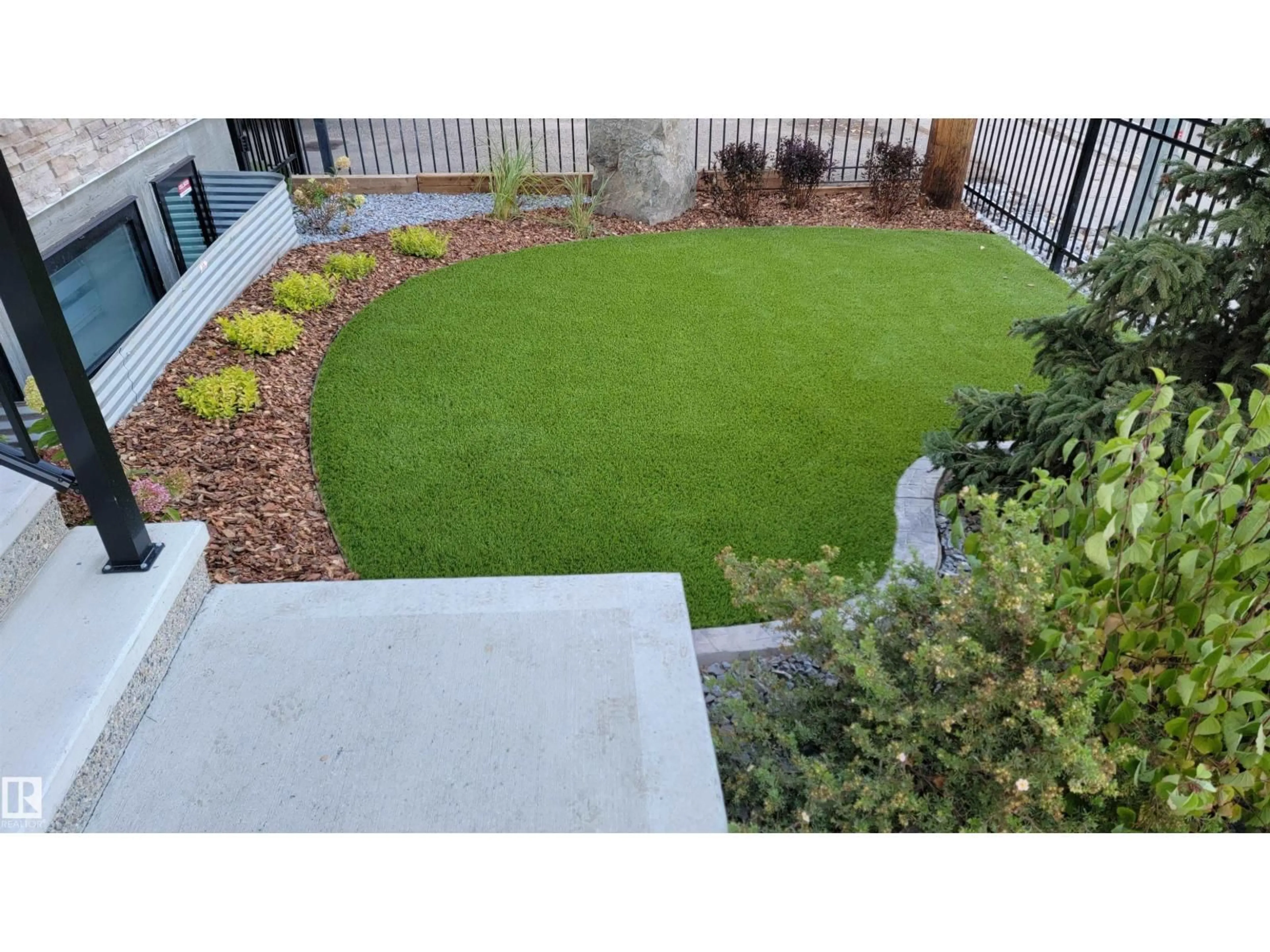 A pic from outside/outdoor area/front of a property/back of a property/a pic from drone, street for NW - 10038 142 ST, Edmonton Alberta T5N2N5