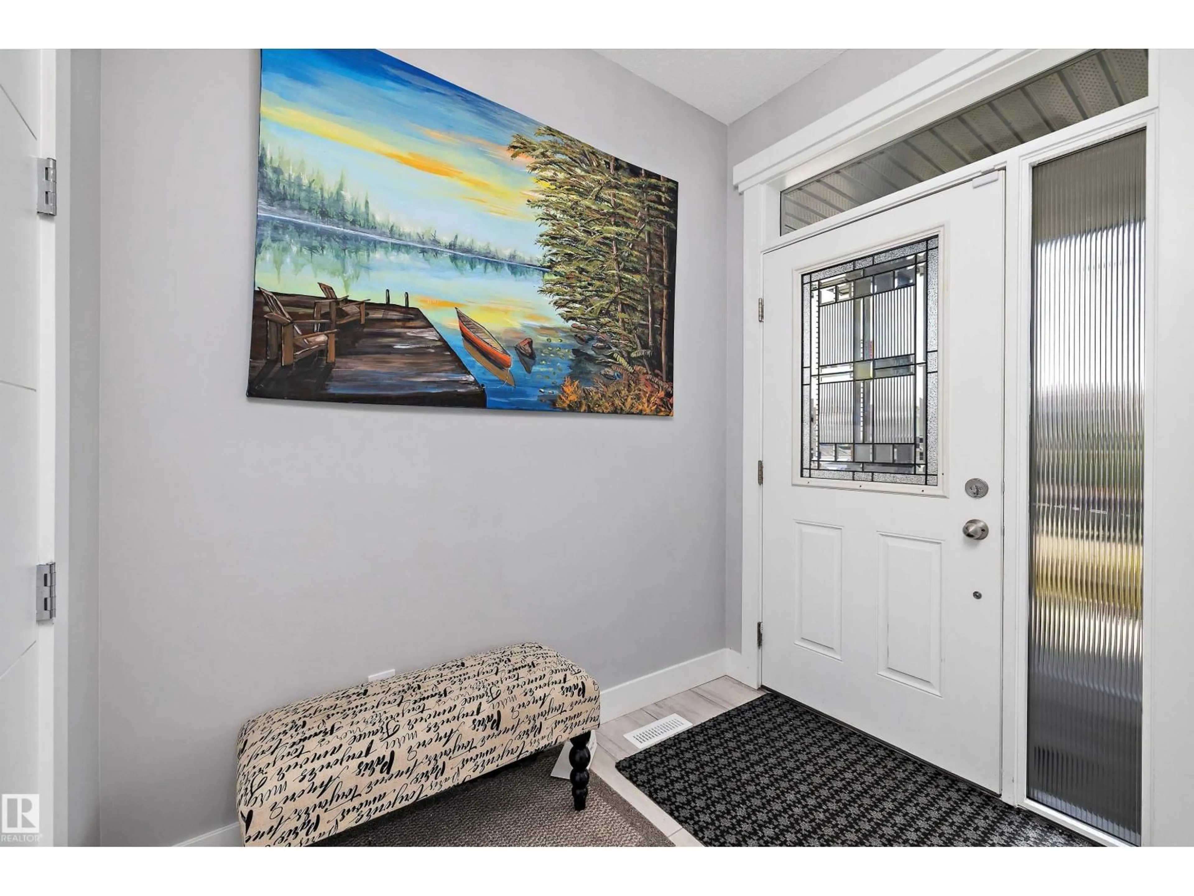 Indoor entryway for 3380 CHICKADEE DR, Edmonton Alberta T5S0K9
