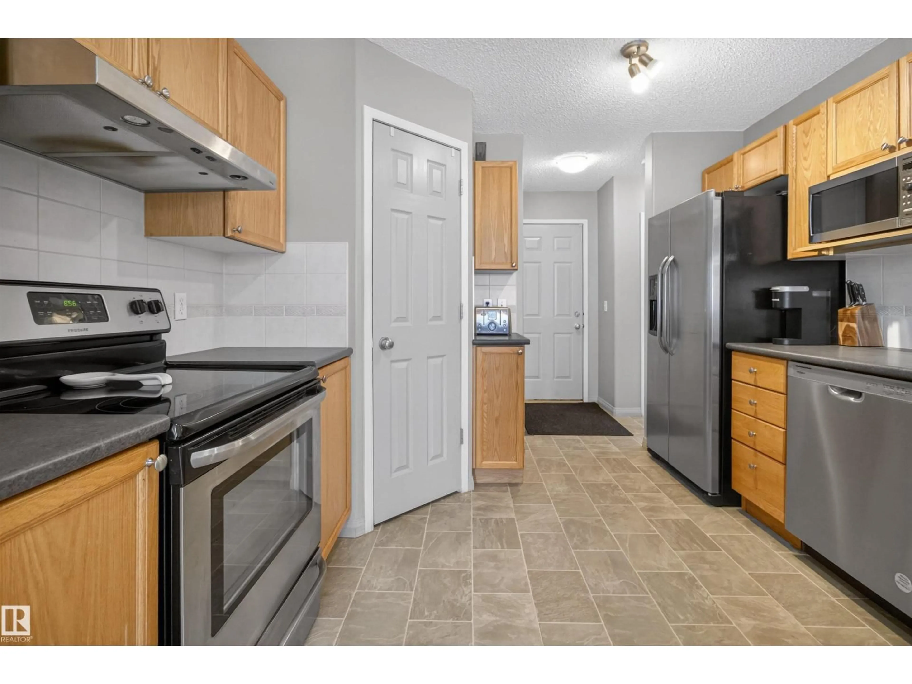 Standard kitchen, unknown for 155 - 35 CROCUS CR, Sherwood Park Alberta T8H2M4