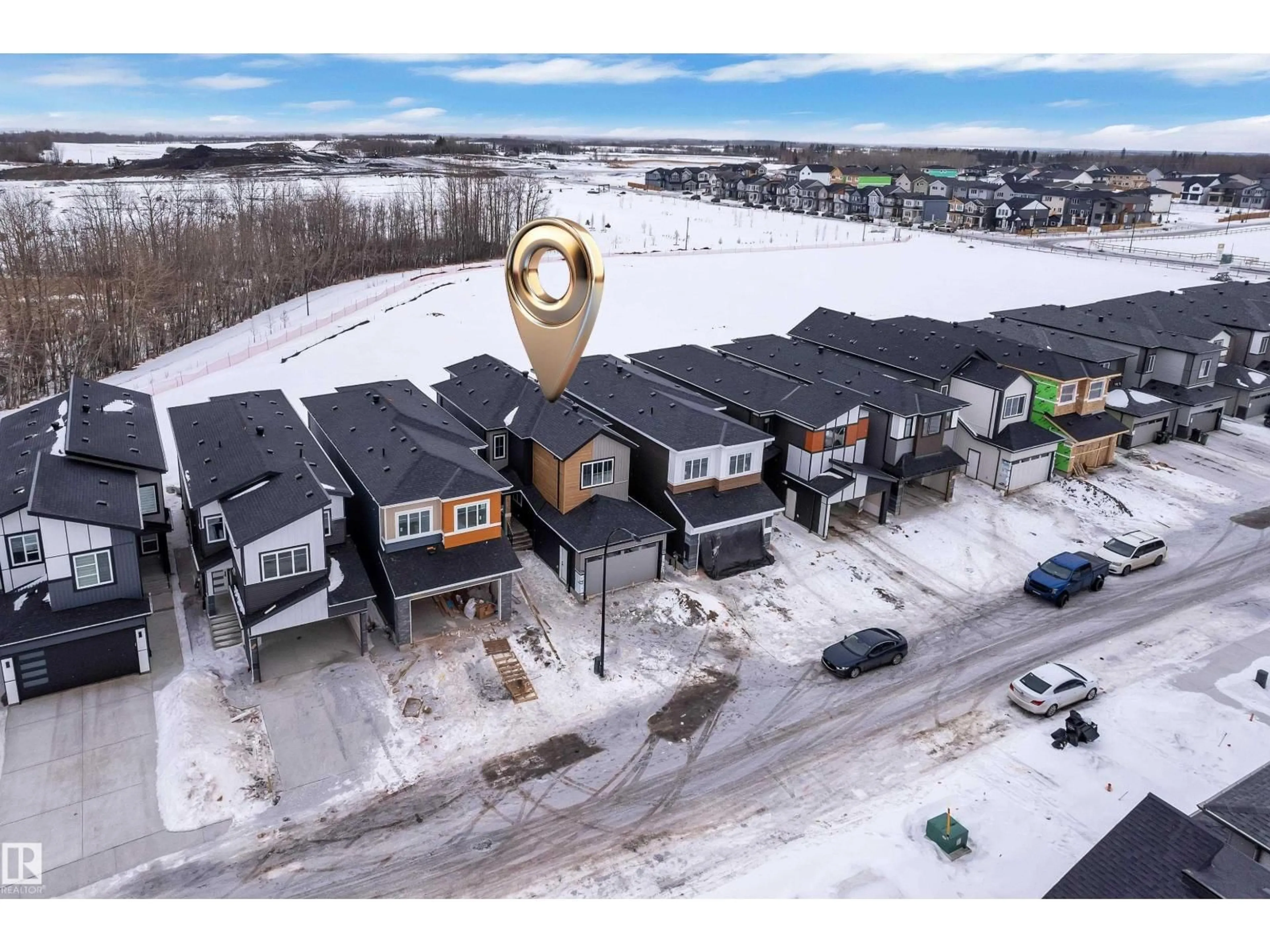 A pic from outside/outdoor area/front of a property/back of a property/a pic from drone, building for SW - 127 24 ST, Edmonton Alberta T6X3K4