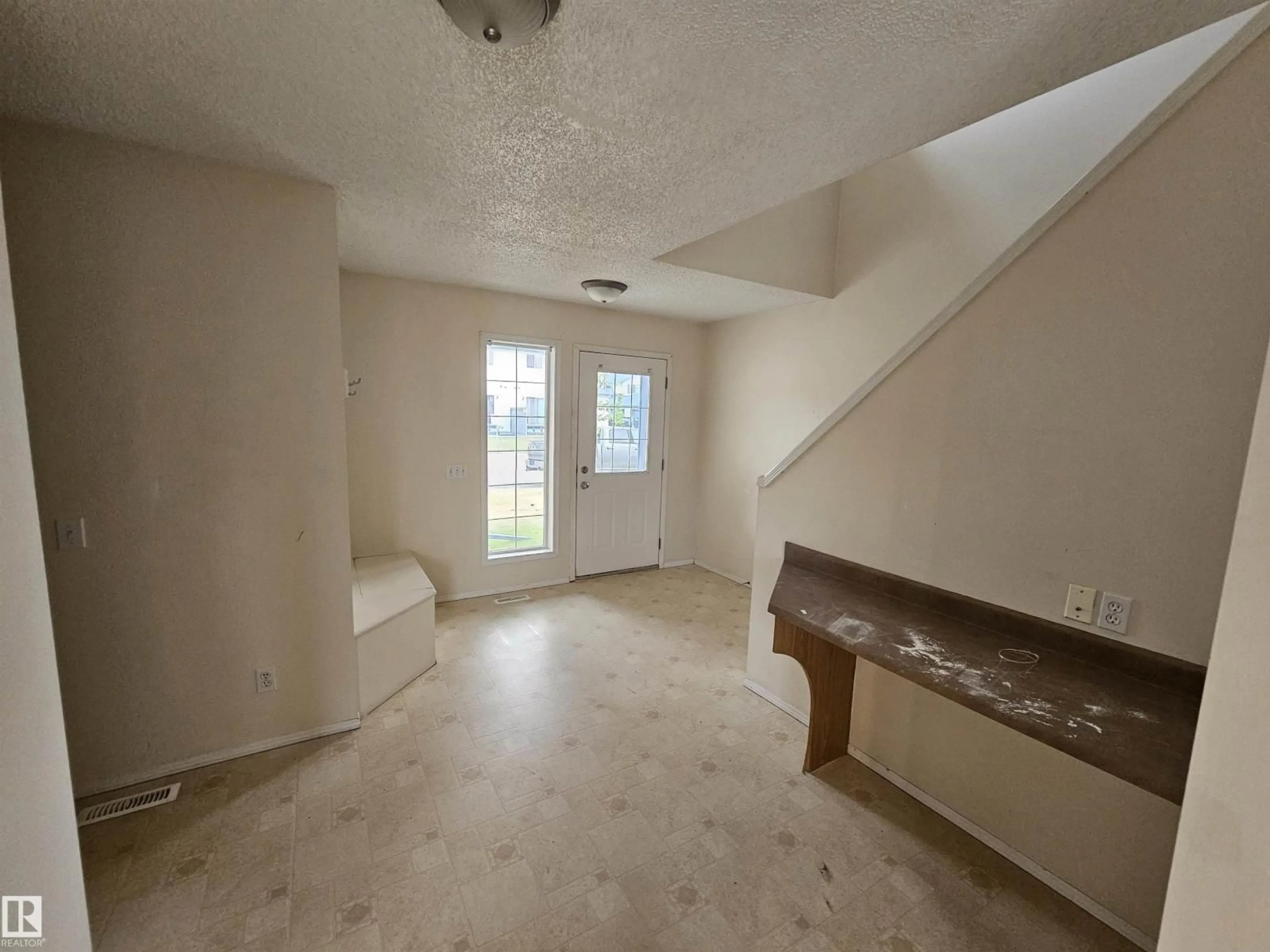 A pic of a room for 27 GROVE MEADOW DR, Spruce Grove Alberta T7X4L9