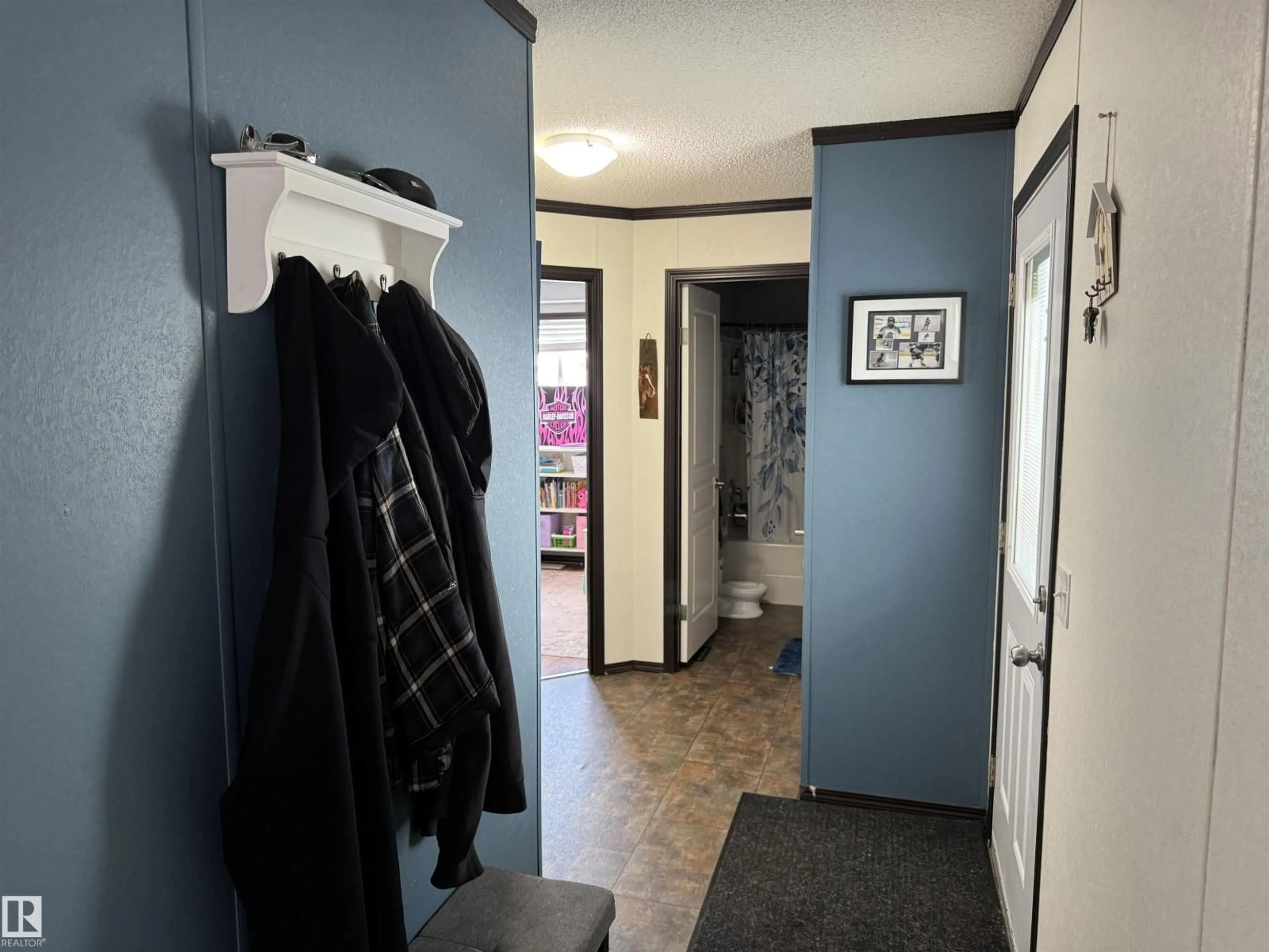 Unknown for C4 - 6402 52 AVENUE, Drayton Valley Alberta T7A1N3