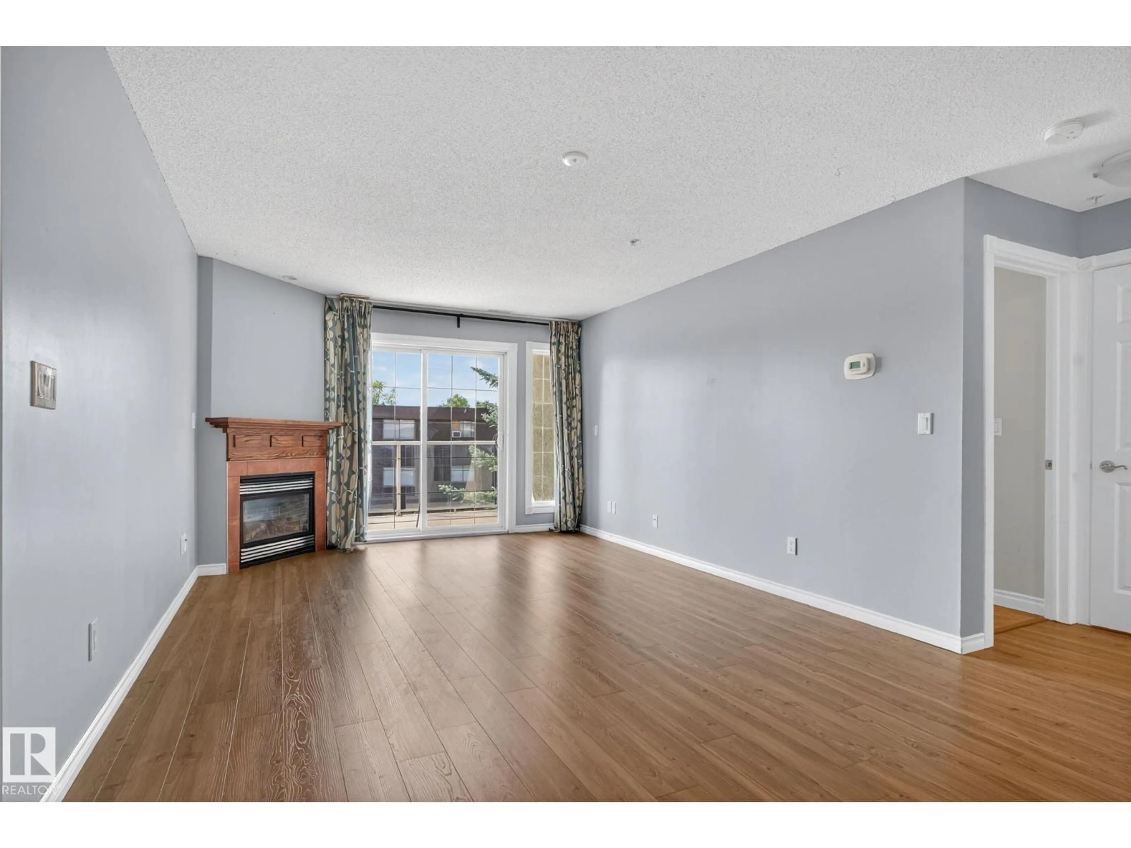 A pic of a room for #314 - 12110 106 AV, Edmonton Alberta T5H4R9