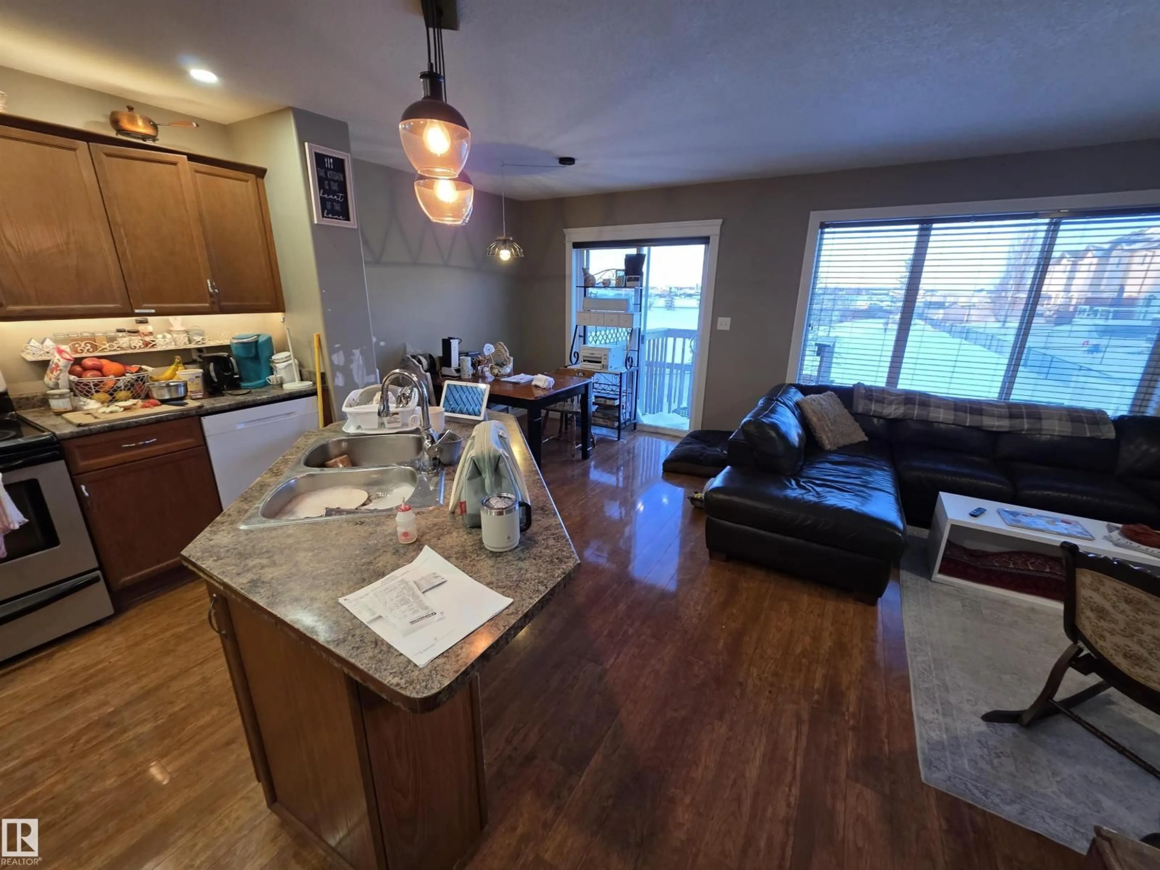 Open concept kitchen, unknown for 120 MERIDIAN LO, Stony Plain Alberta T7Z0B7