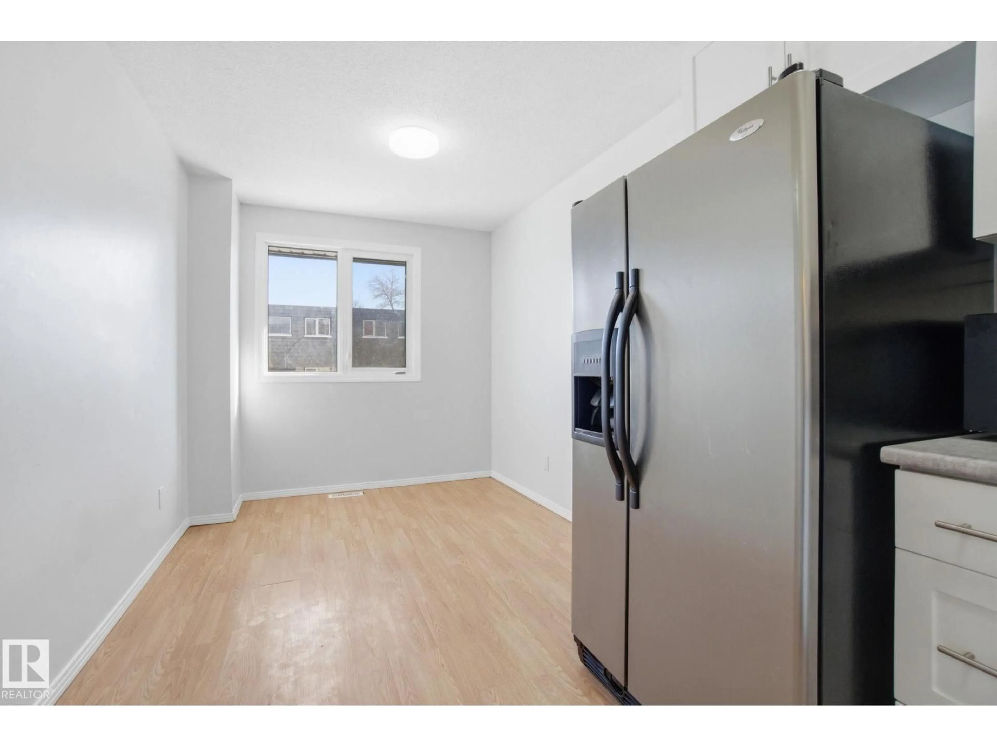 Unknown for 3321 107 AV, Edmonton Alberta T5W0C6