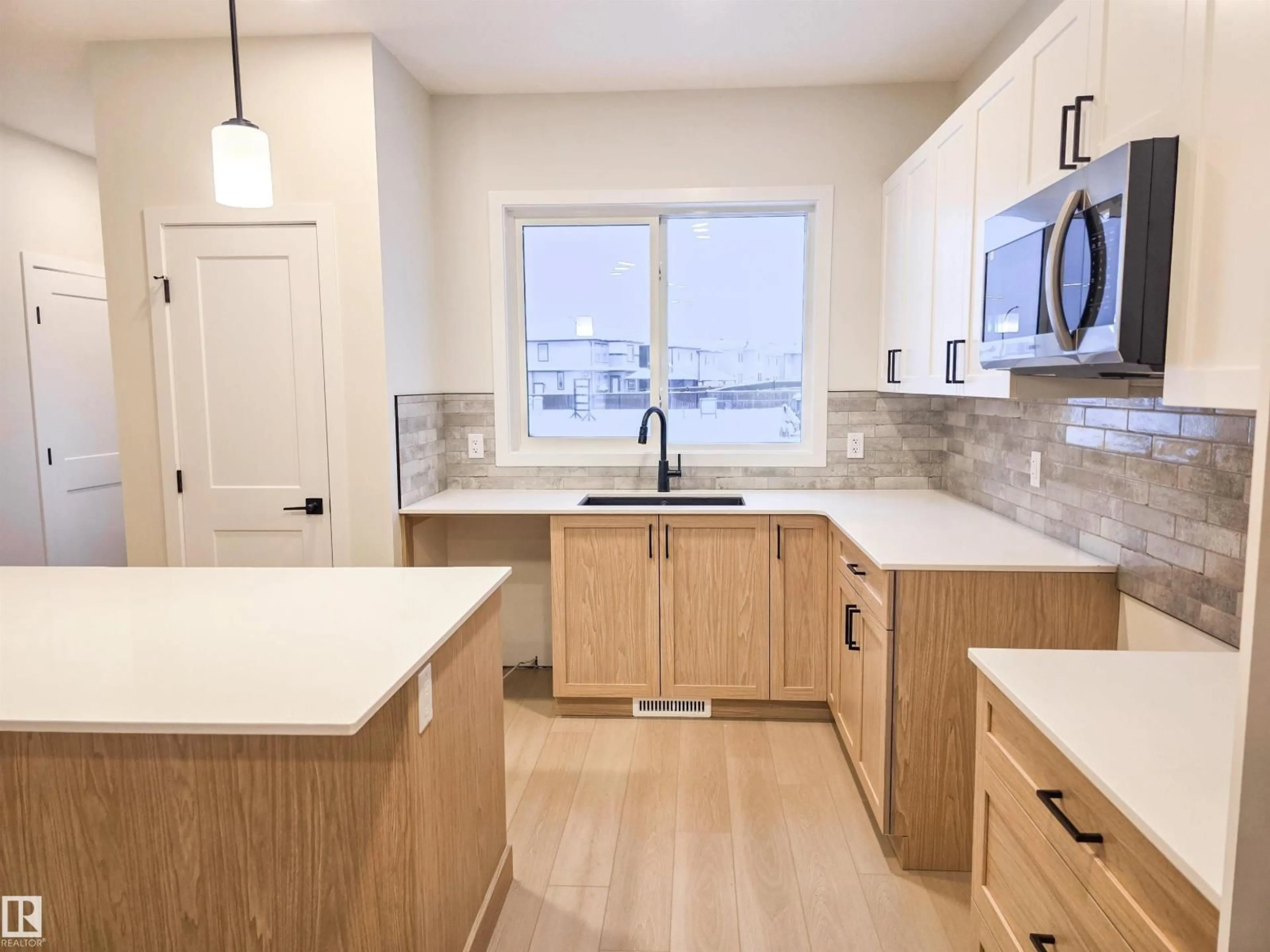 Open concept kitchen, unknown for 10 HUNTER PL, Spruce Grove Alberta T7X3W3