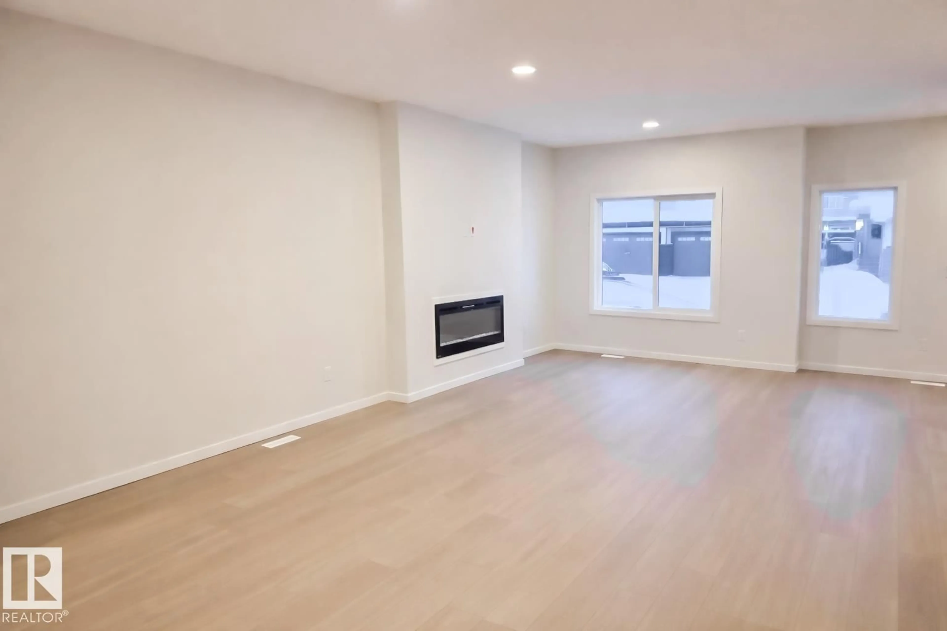 A pic of a room for 10 HUNTER PL, Spruce Grove Alberta T7X3W3