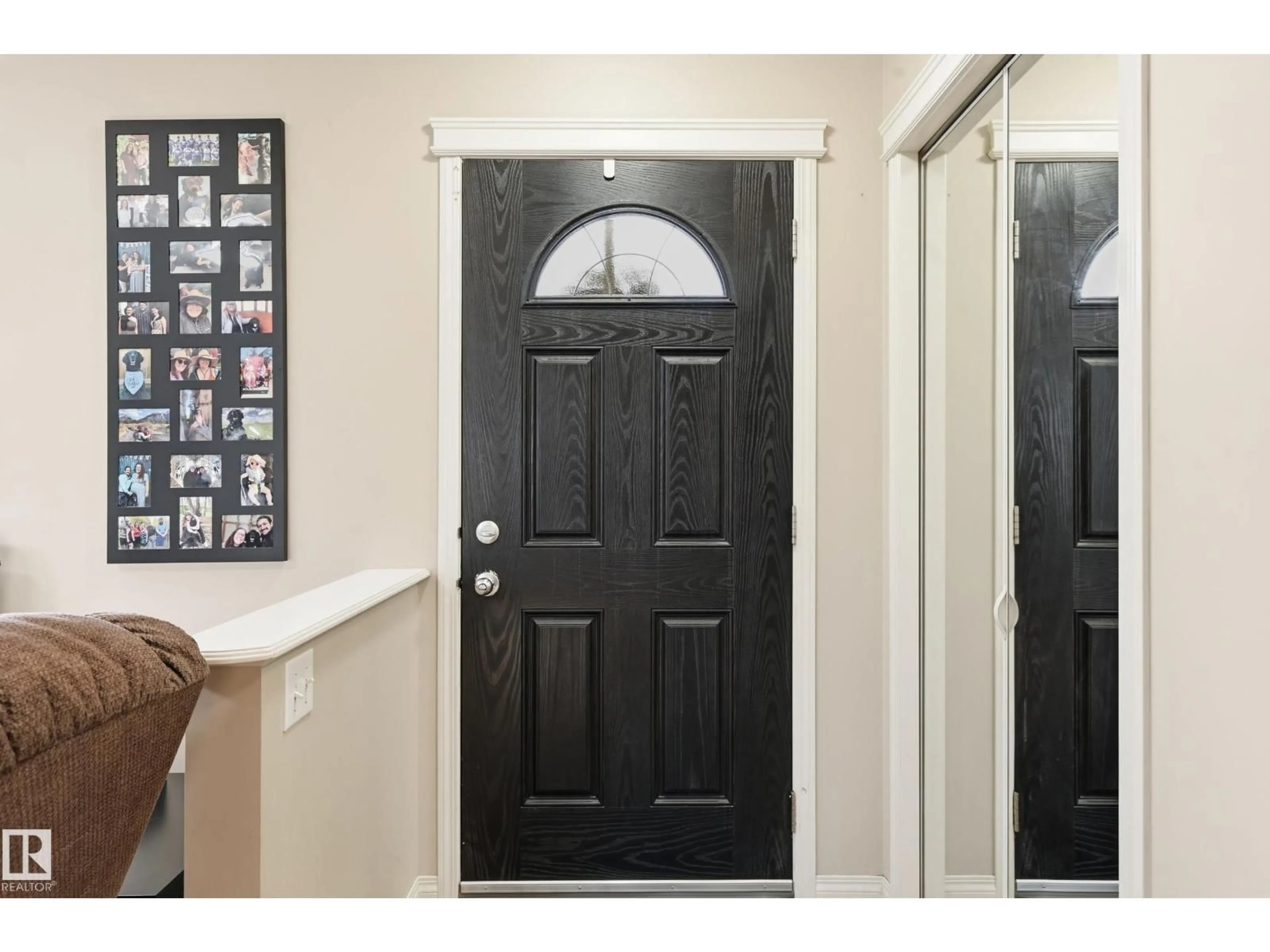 Indoor entryway for NW - 14855 140 ST, Edmonton Alberta T6V0A5