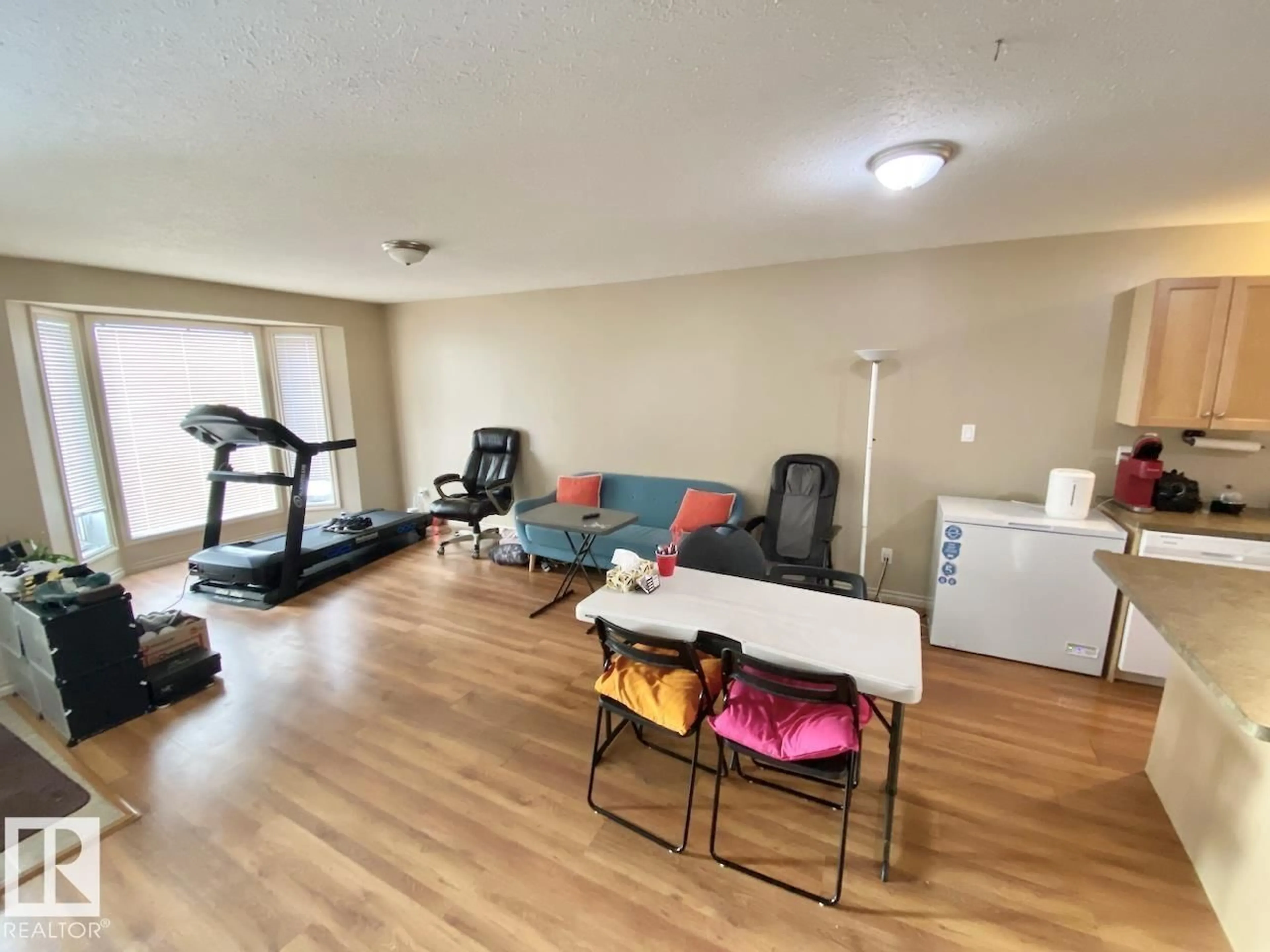 A pic of a room for 5104 51 AV, St. Paul Town Alberta T0A3A0