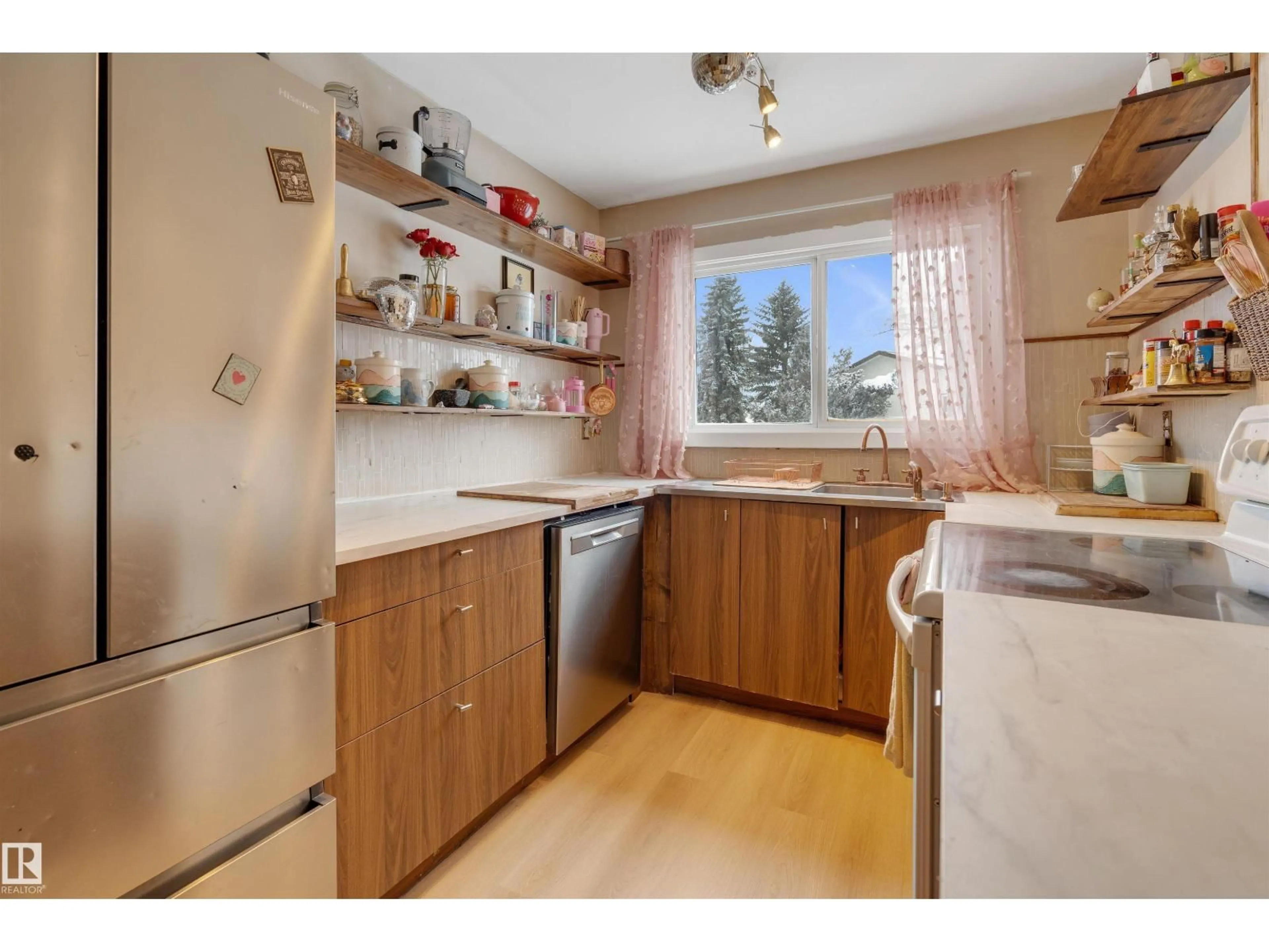 Standard kitchen, unknown for #101 - 16725 106 ST, Edmonton Alberta T5X5G5