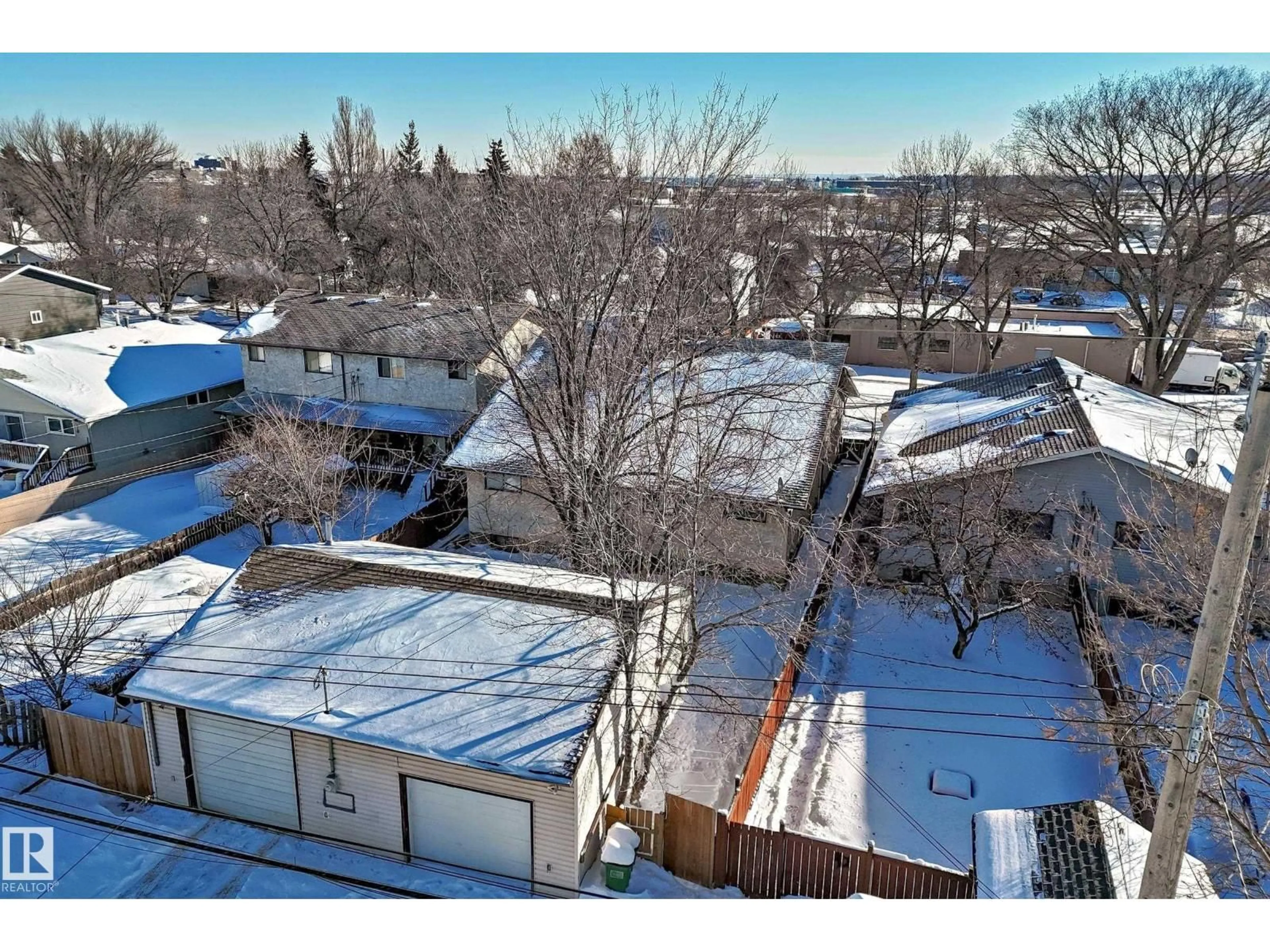 A pic from outside/outdoor area/front of a property/back of a property/a pic from drone, street for NW - 12212 77 ST, Edmonton Alberta T5B2H1