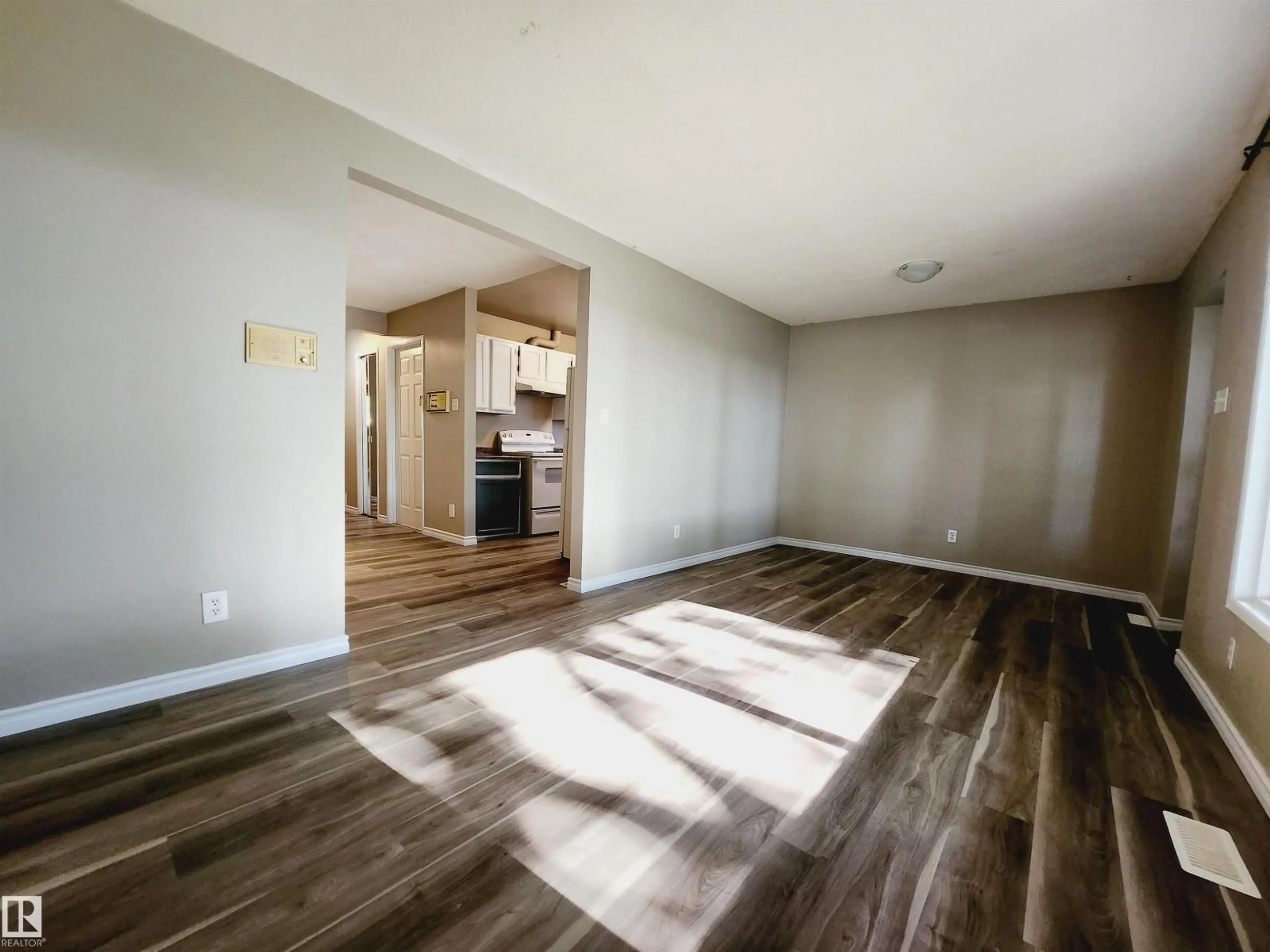 A pic of a room for NW - 12212-12214 77 ST, Edmonton Alberta T5B2G9