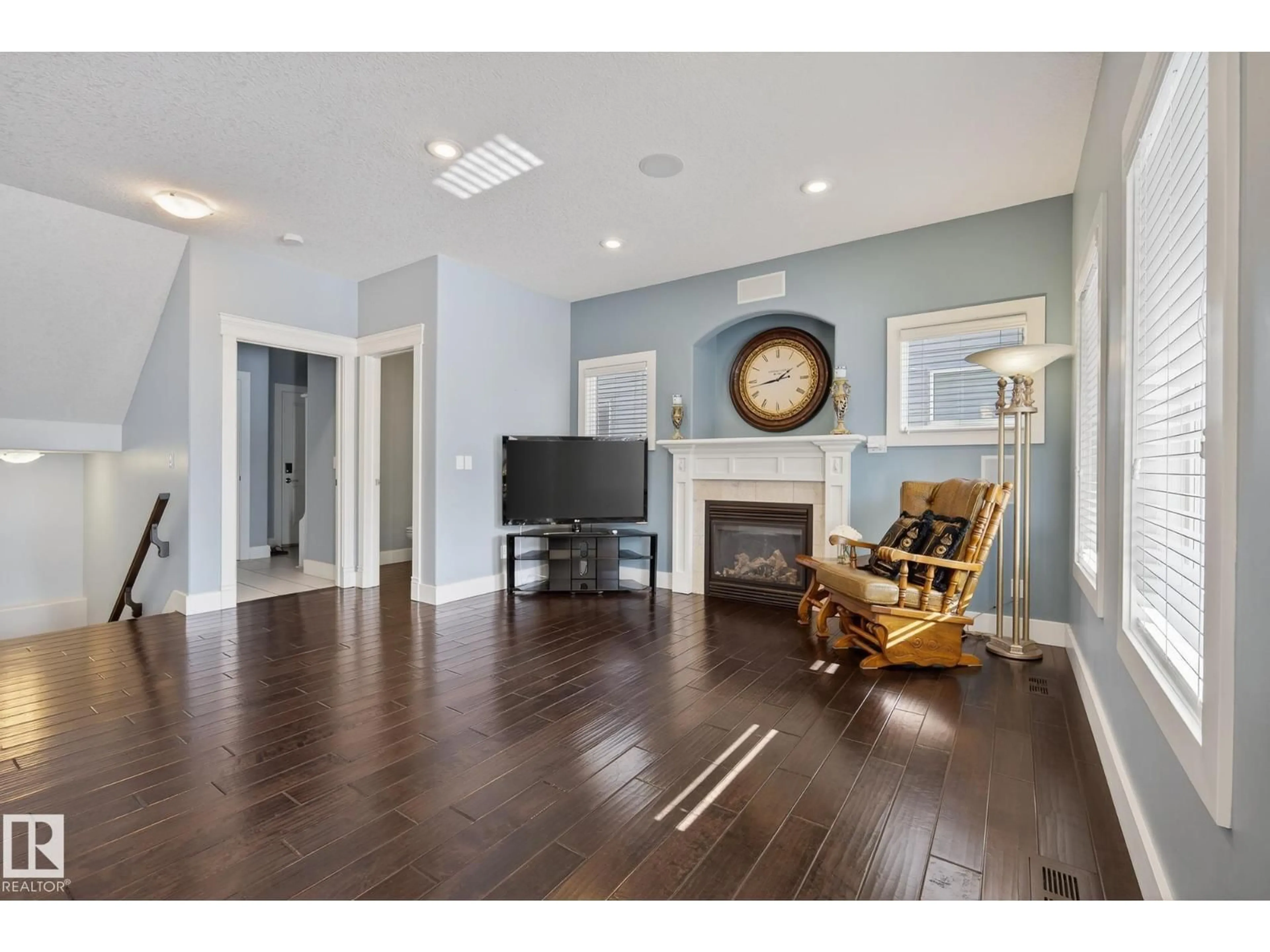 Unknown for 1519 CHAPMAN WY, Edmonton Alberta T6W0C9