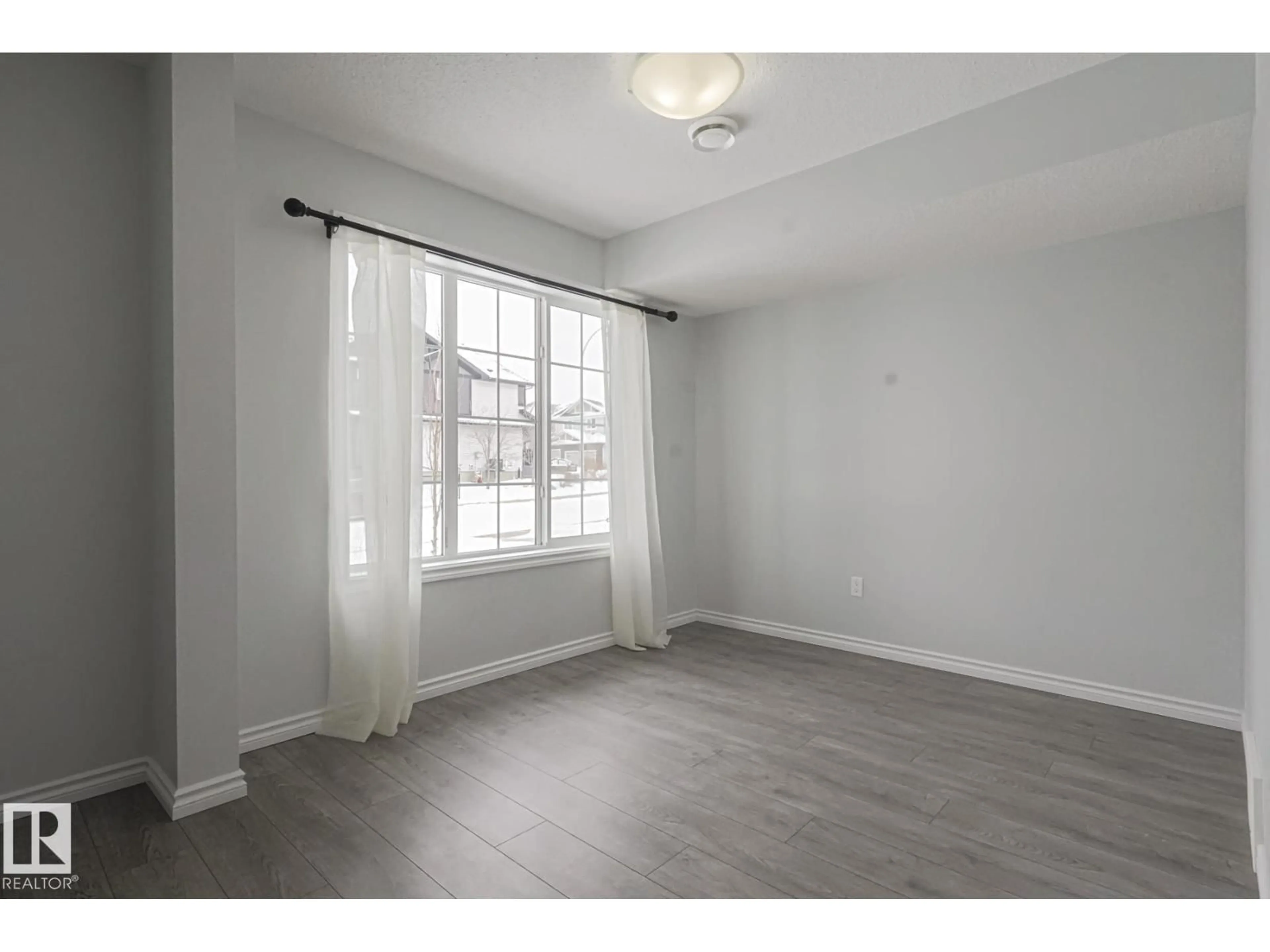 A pic of a room for 31 AUGUSTINE CR, Sherwood Park Alberta T8H0Z8