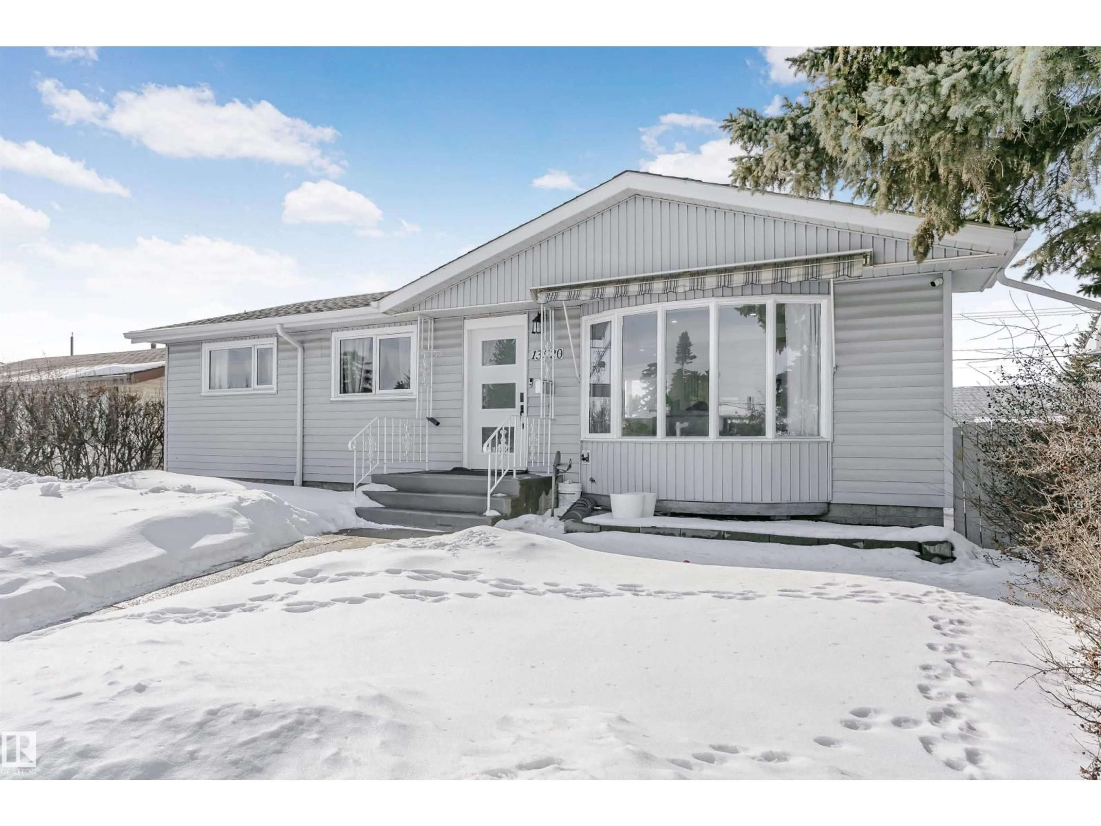 Home with vinyl exterior material, street for NW - 13520 113A ST, Edmonton Alberta T5E5C4