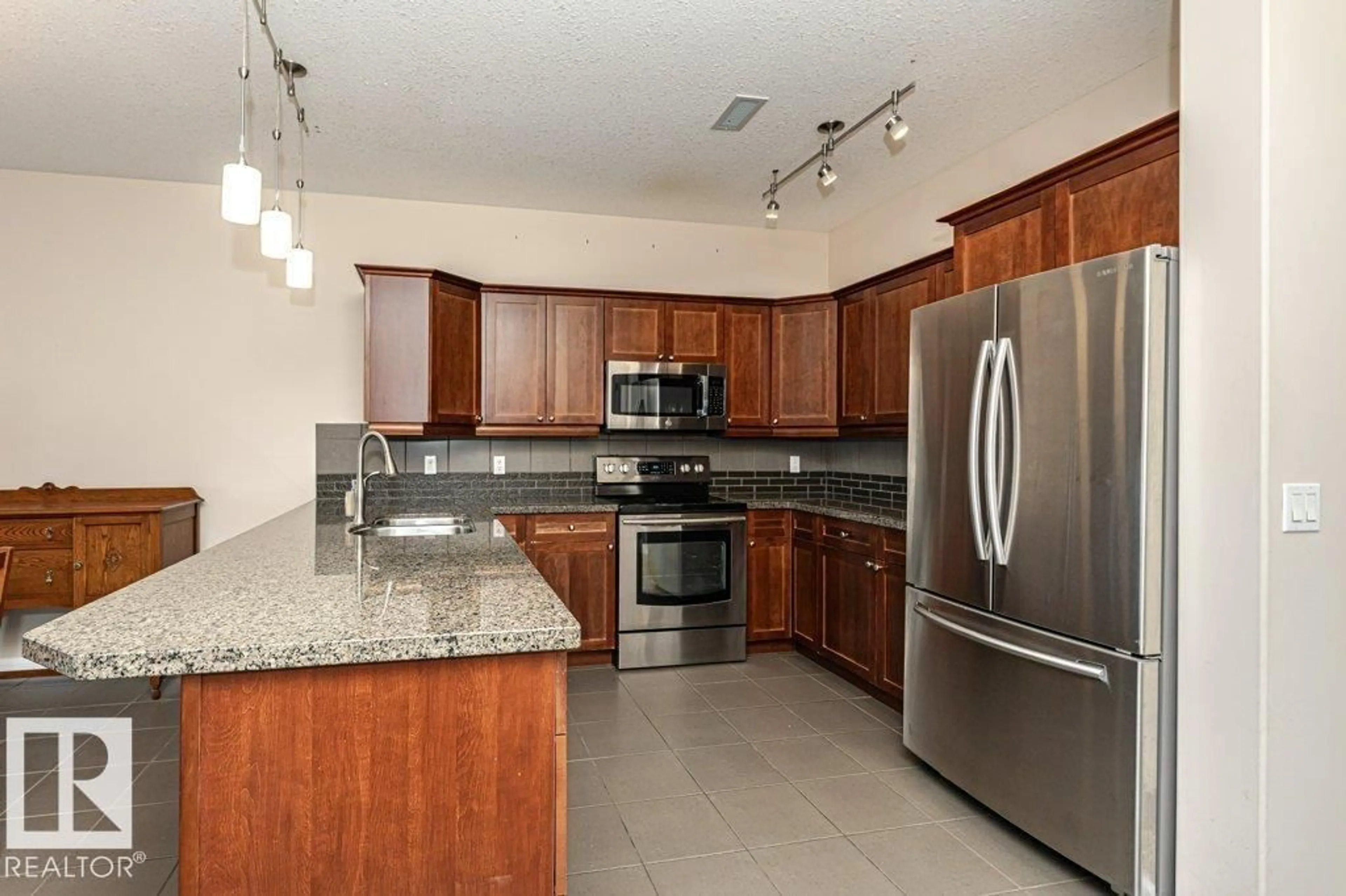 Unknown for #302 - 160 MAGRATH RD, Edmonton Alberta T6R3T7