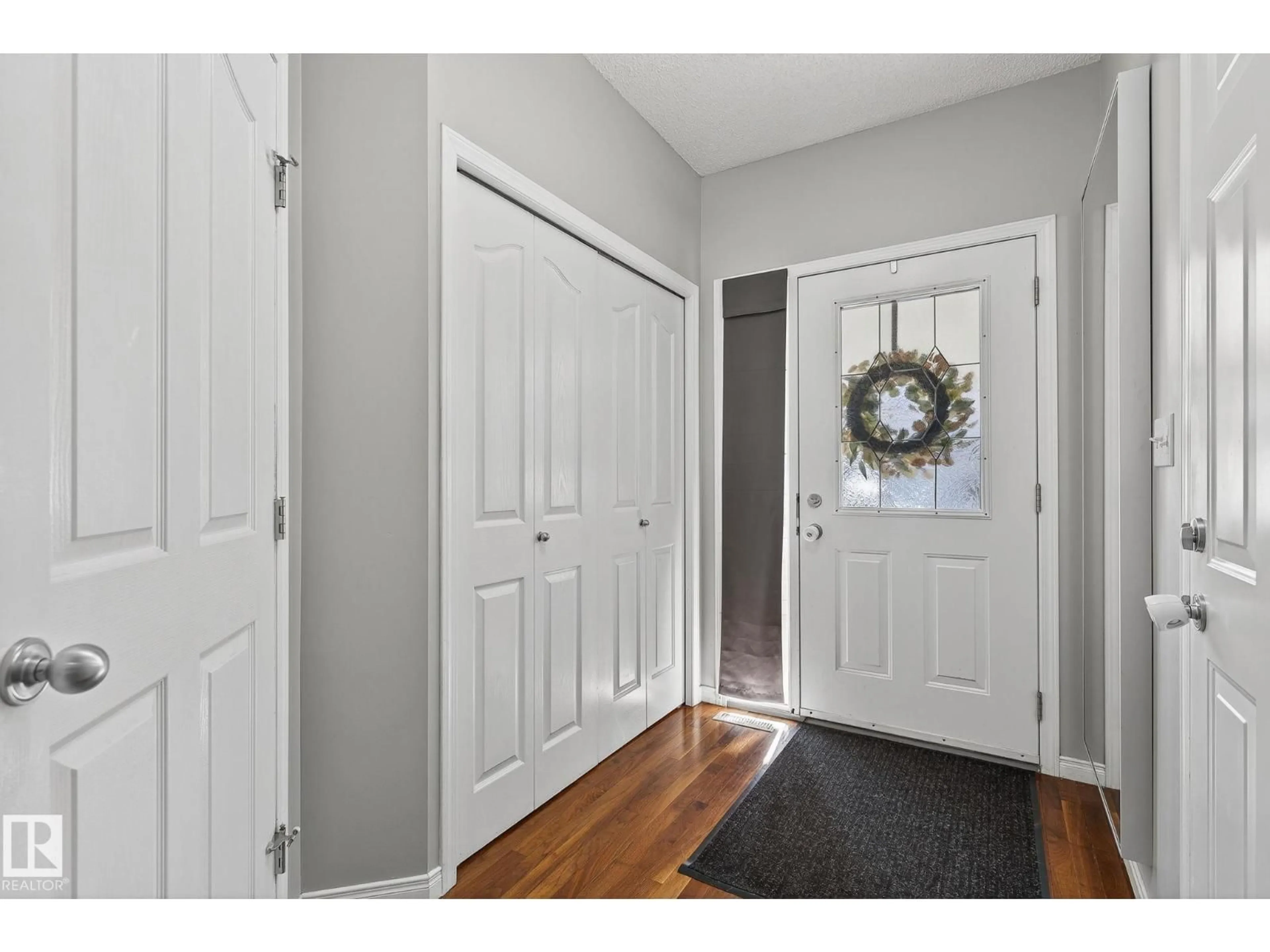 Indoor entryway for SW - 1147 RUTHERFORD CL, Edmonton Alberta T6W1H5