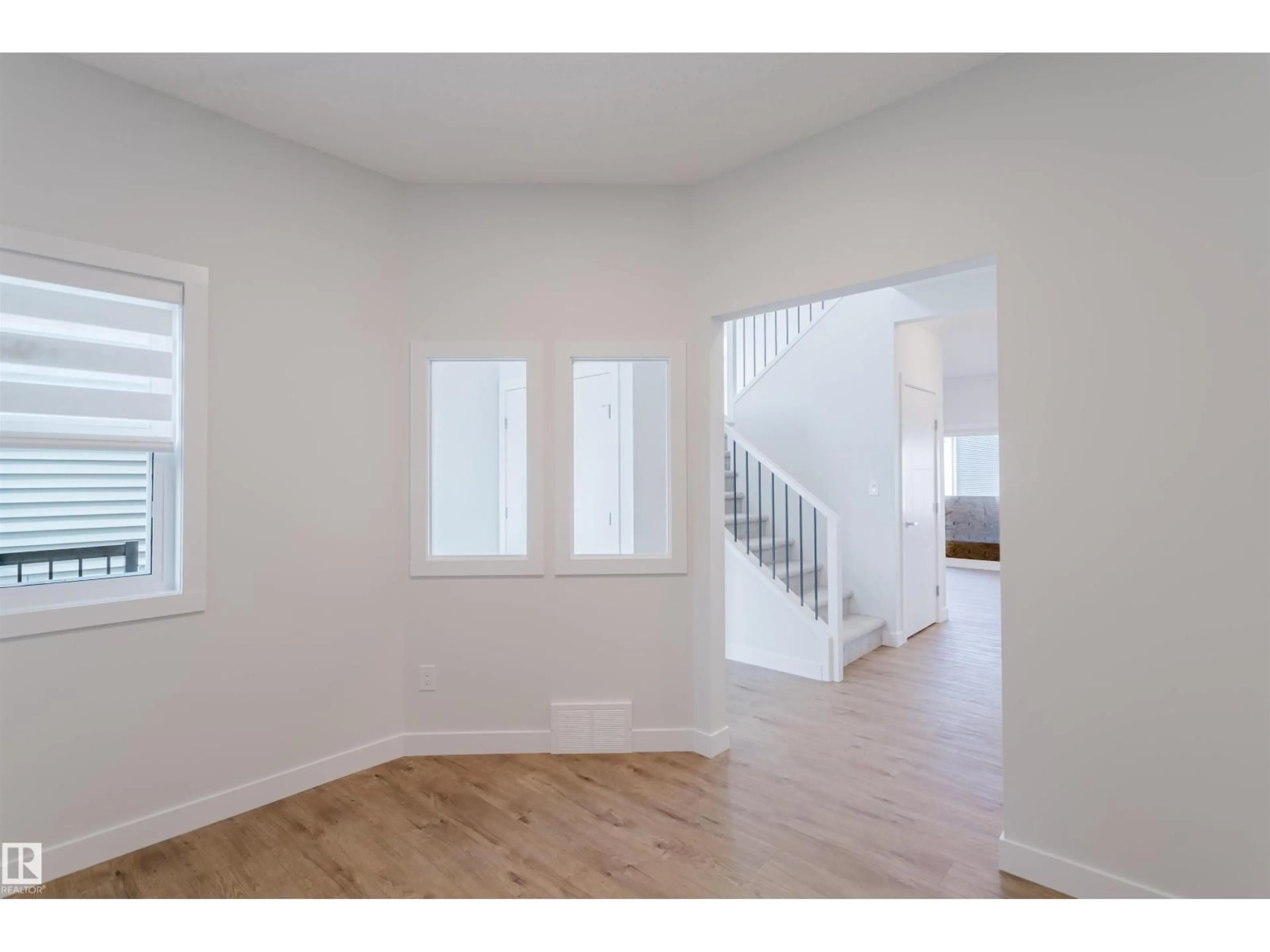 Unknown for 358 BLUFF COVE, Leduc Alberta T9E1S2