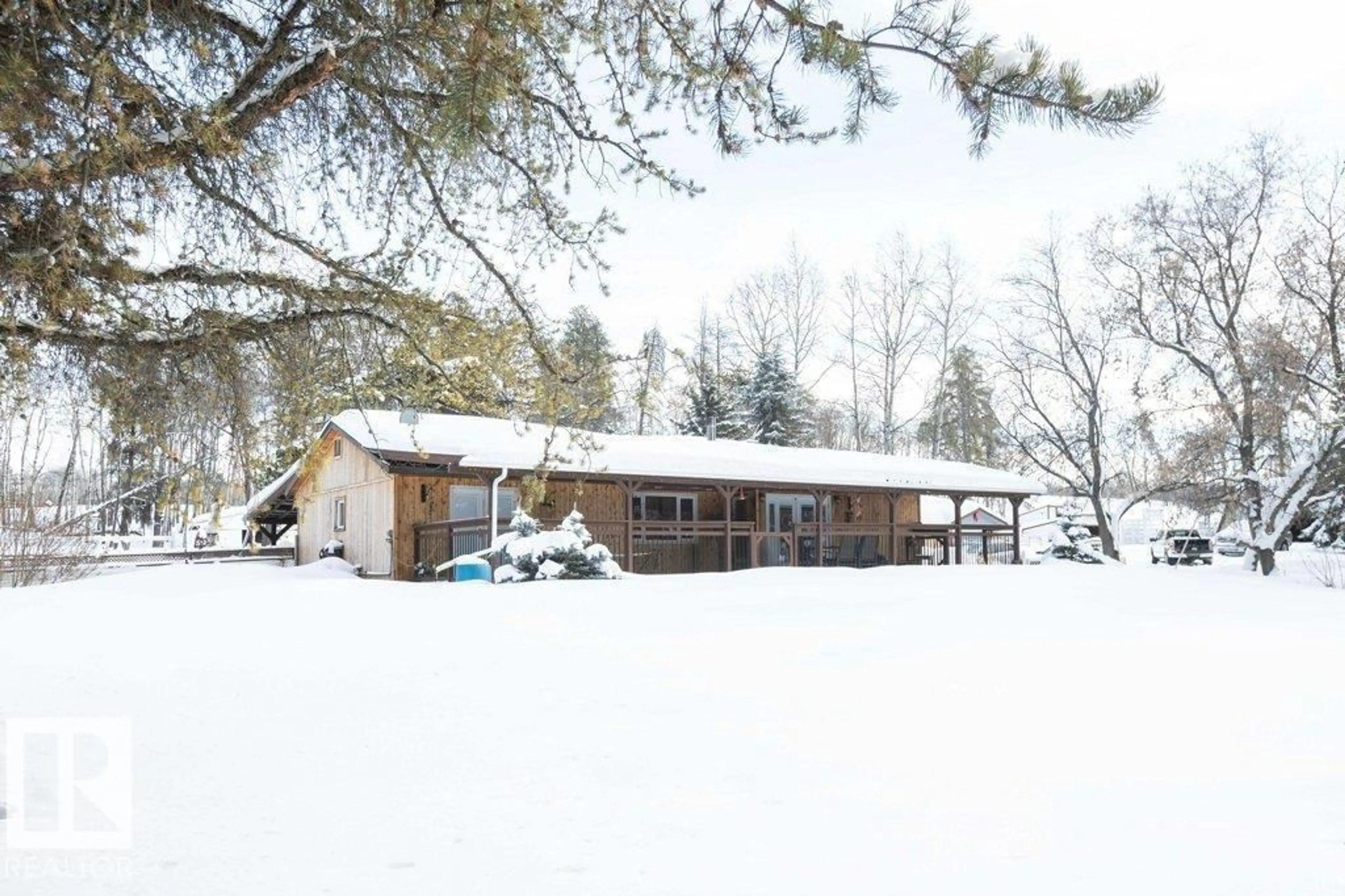 Patio, unknown for 59415A RG RD 240, Rural Westlock County Alberta T0G0P0