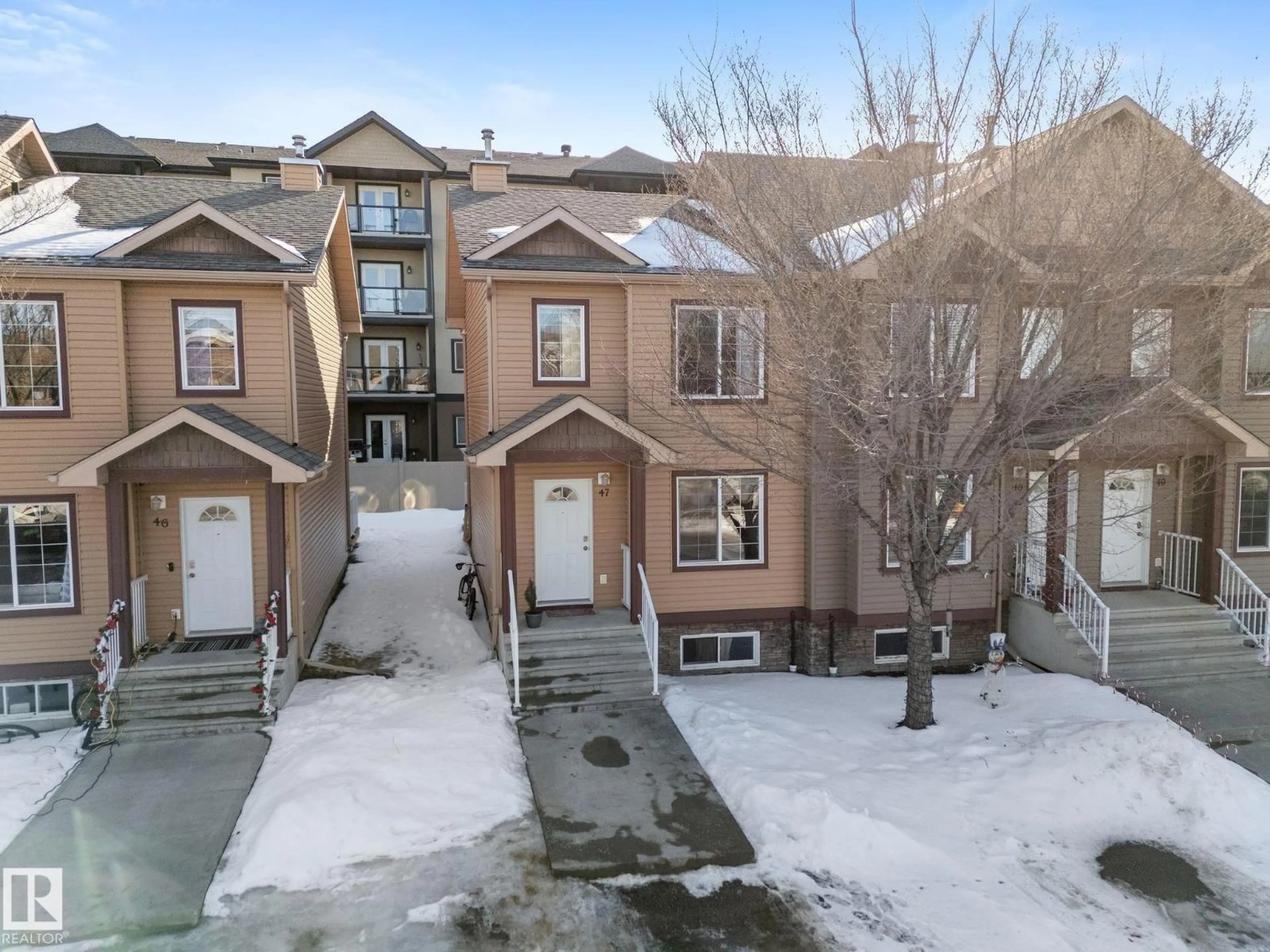 A pic from outside/outdoor area/front of a property/back of a property/a pic from drone, street for #47 - 320 SPRUCERIDGE RD, Spruce Grove Alberta T7X0H5