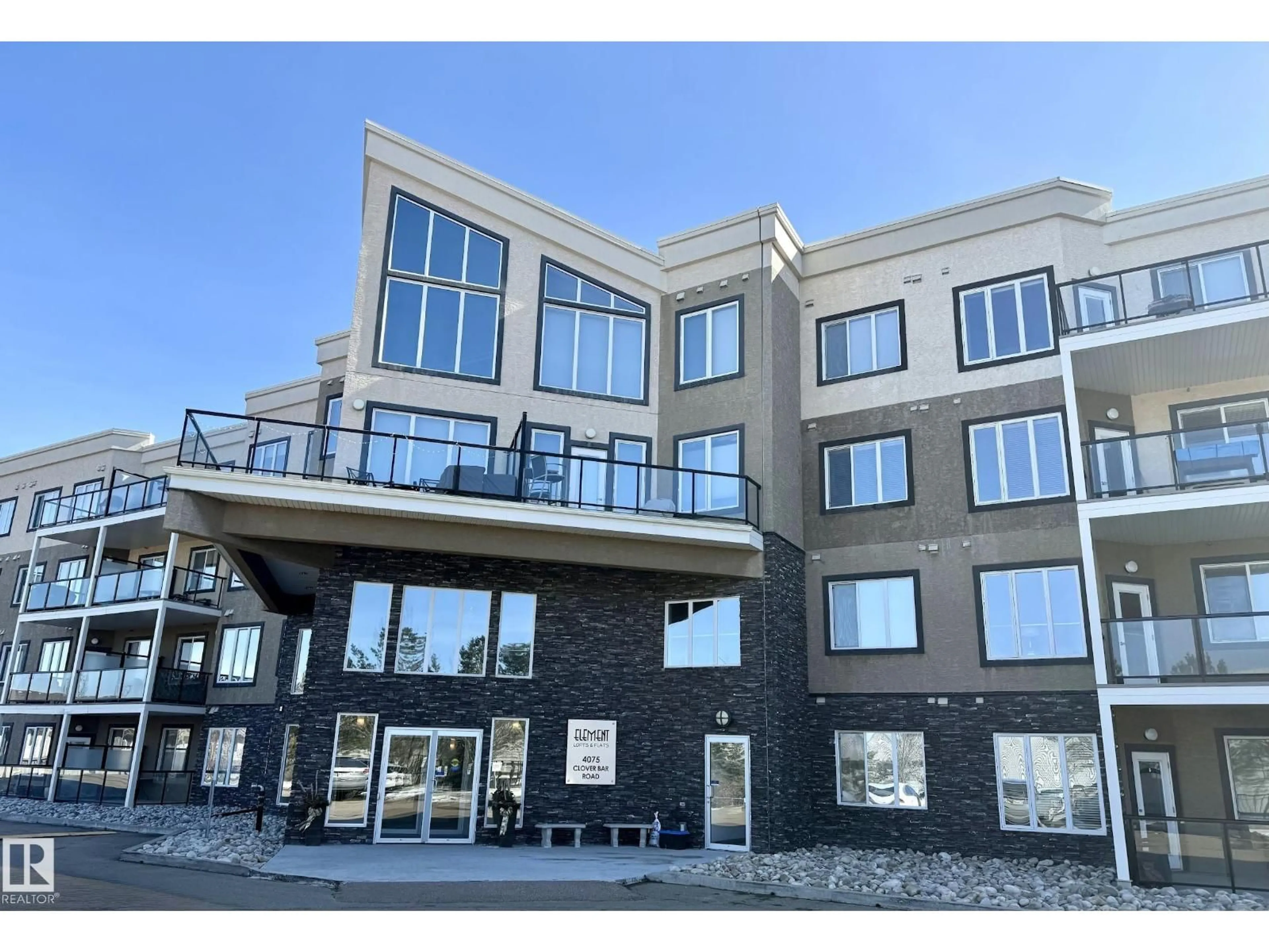 Patio, building for #112 - 4075 CLOVER BAR RD, Sherwood Park Alberta T8H2K6