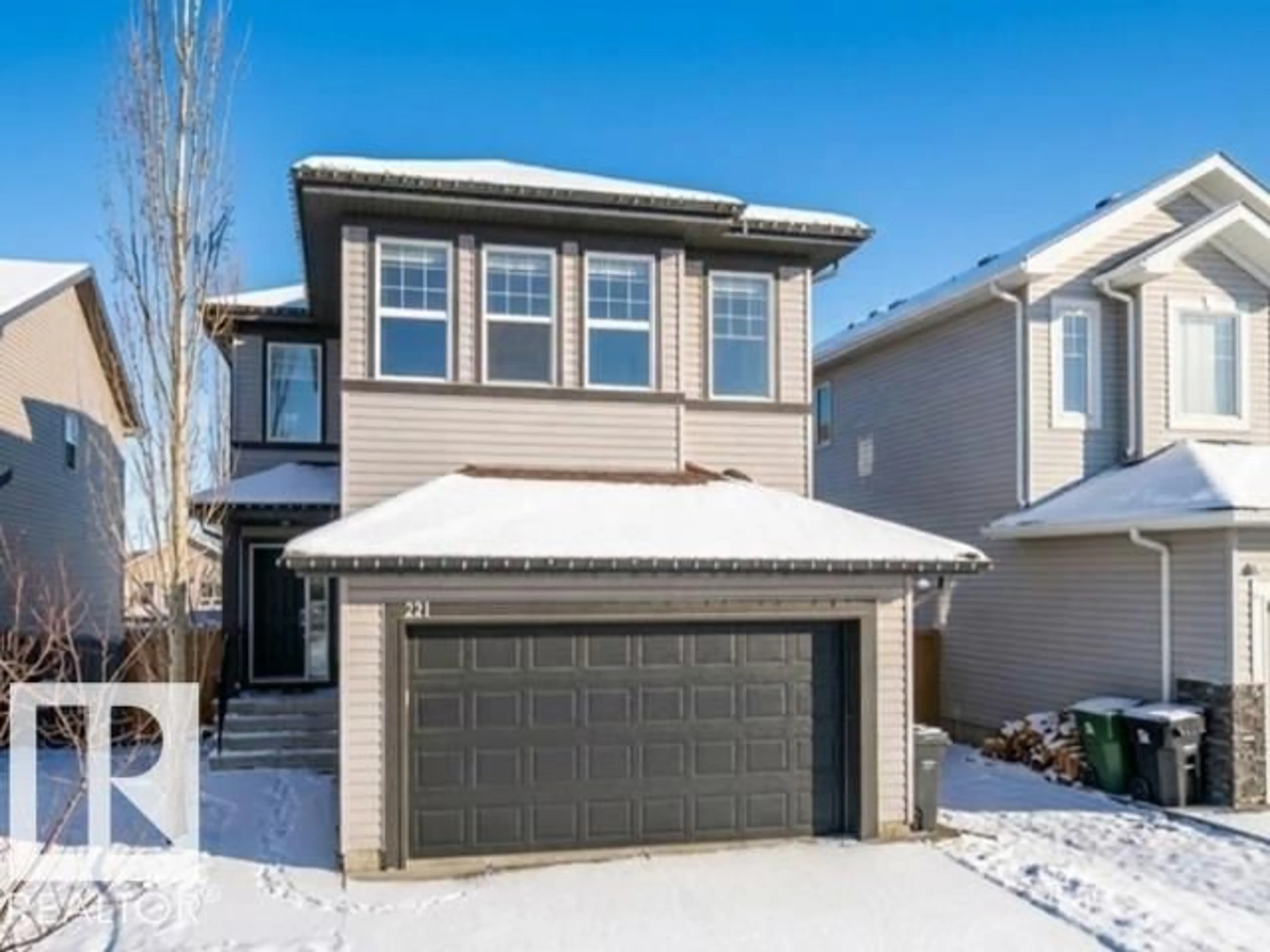 Home with vinyl exterior material, street for 221 HENDERSON LI, Spruce Grove Alberta T7X0C5
