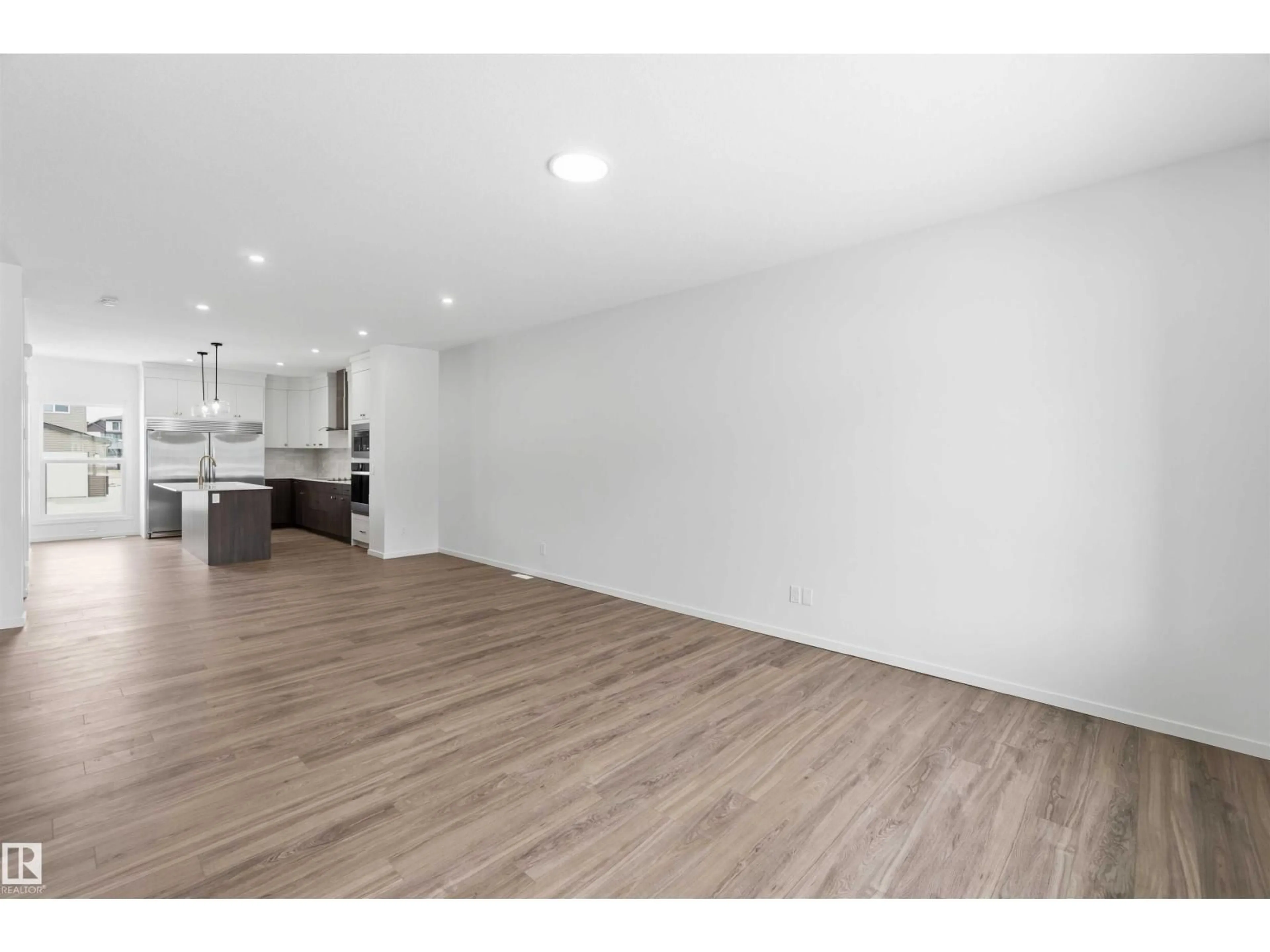 A pic of a room for 19348 29 AV, Edmonton Alberta T6M3B1