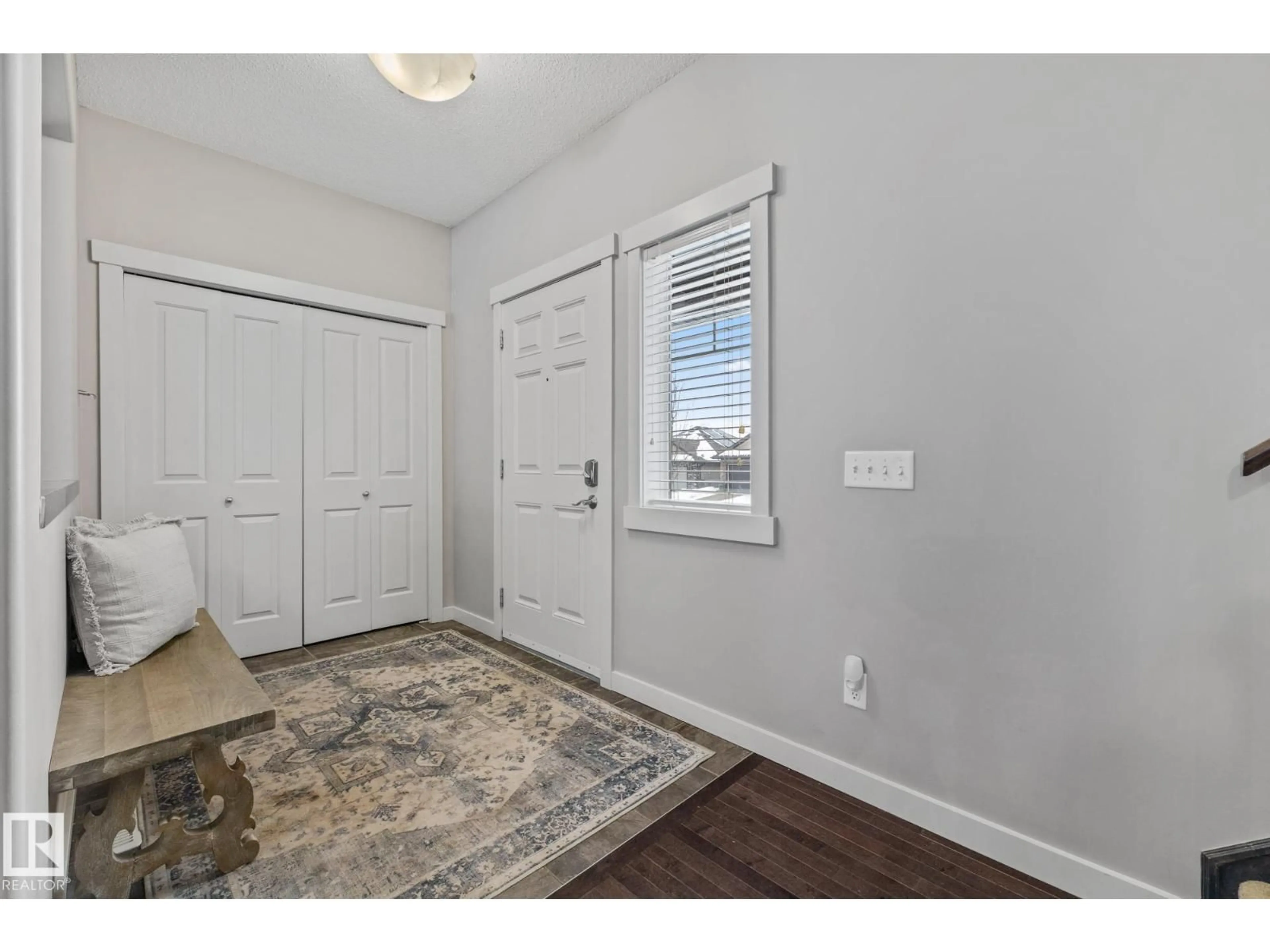 Indoor entryway for 122 CAMPBELL DR, Sherwood Park Alberta T8L0E3