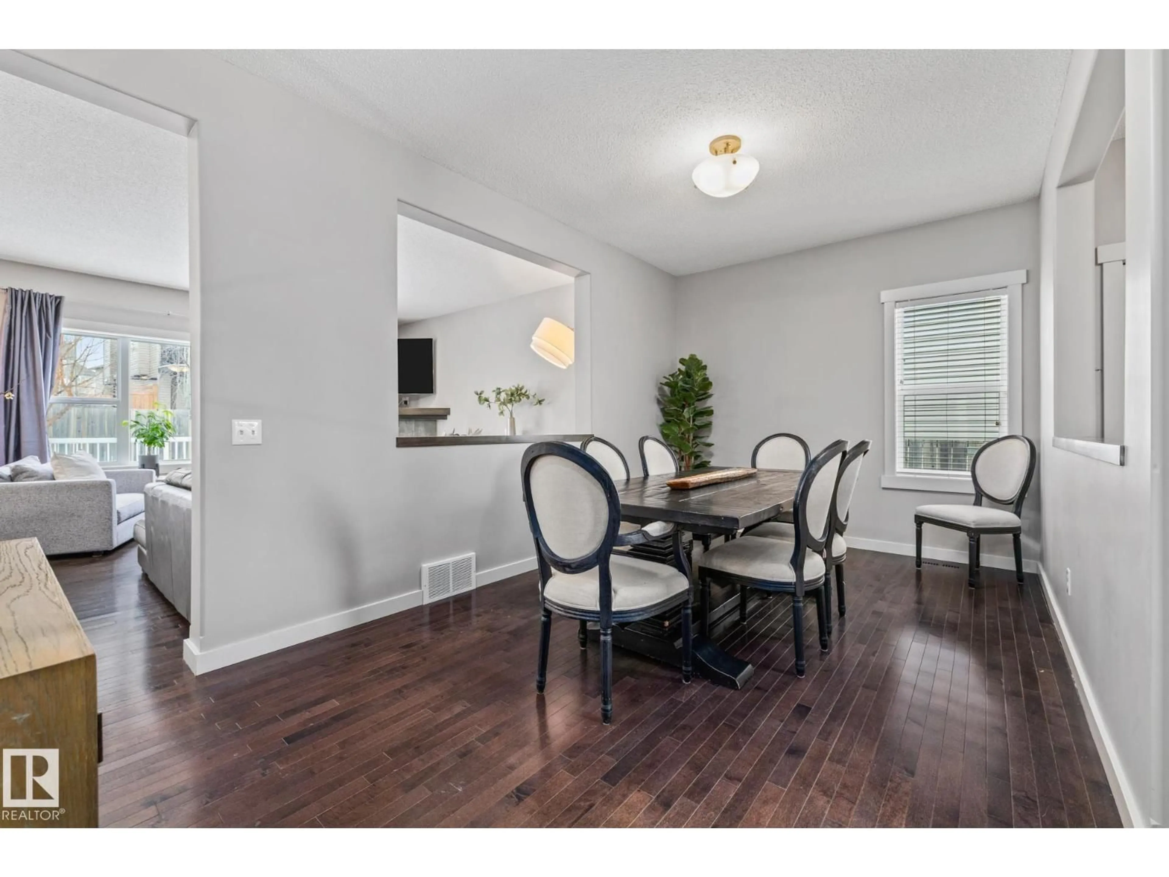 Dining room, wood/laminate floor for 122 CAMPBELL DR, Sherwood Park Alberta T8L0E3