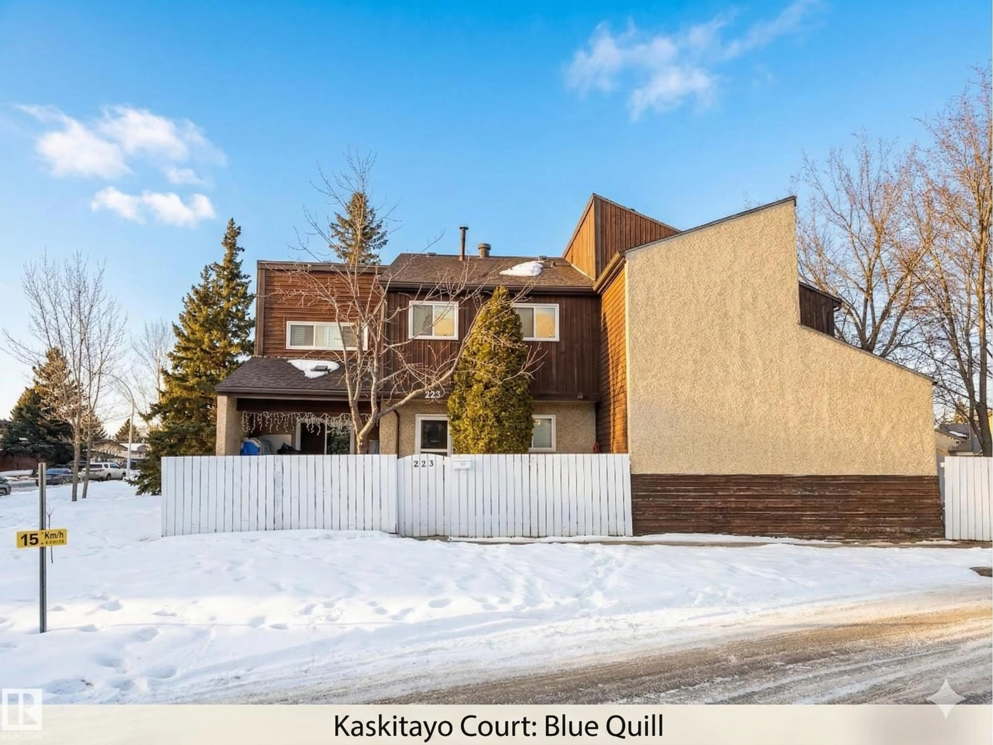 Unknown for 223 KASKITAYO COURT, Edmonton Alberta T6J3T3