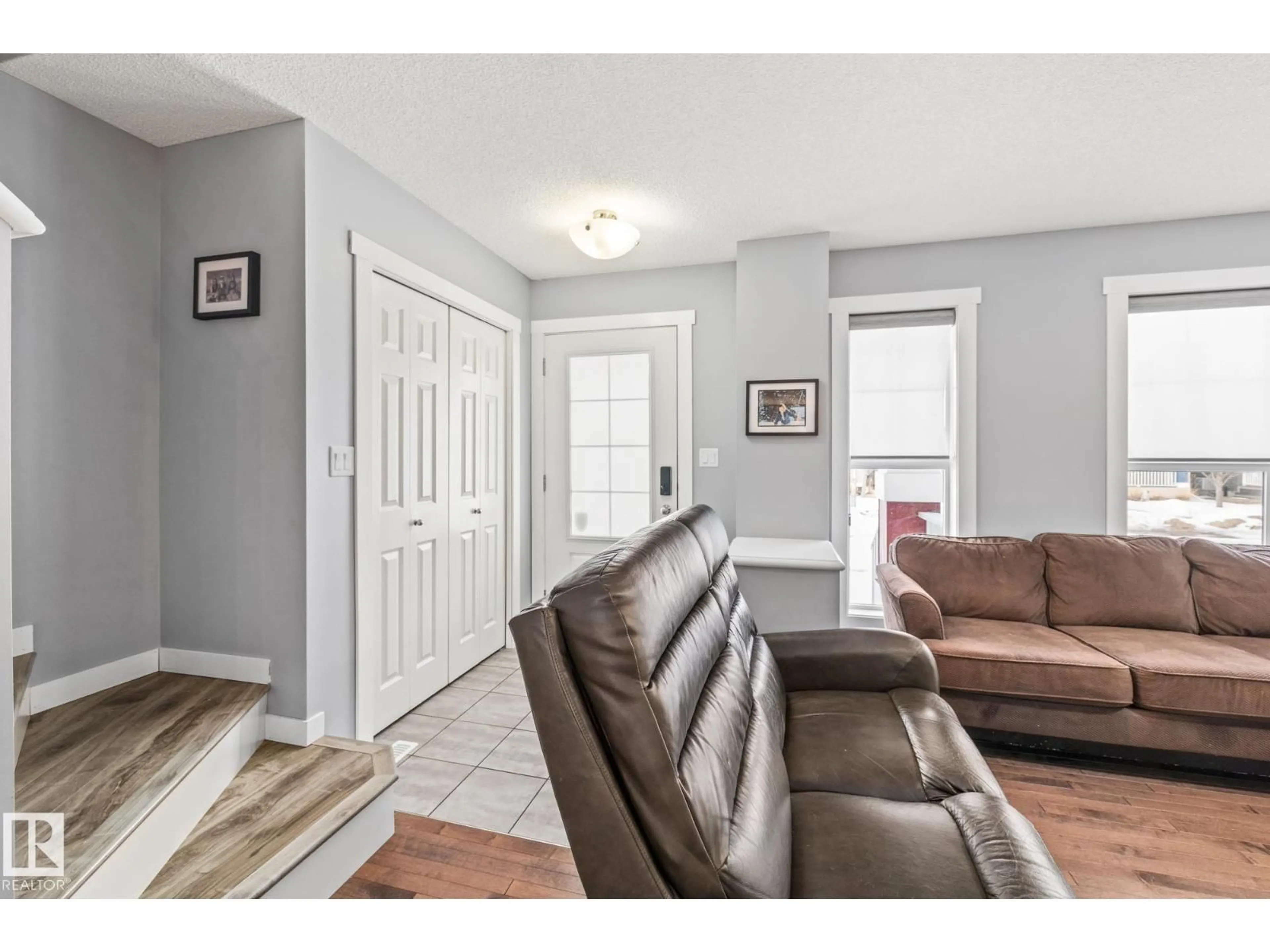 Unknown for 6921 21A AV, Edmonton Alberta T6X0T6