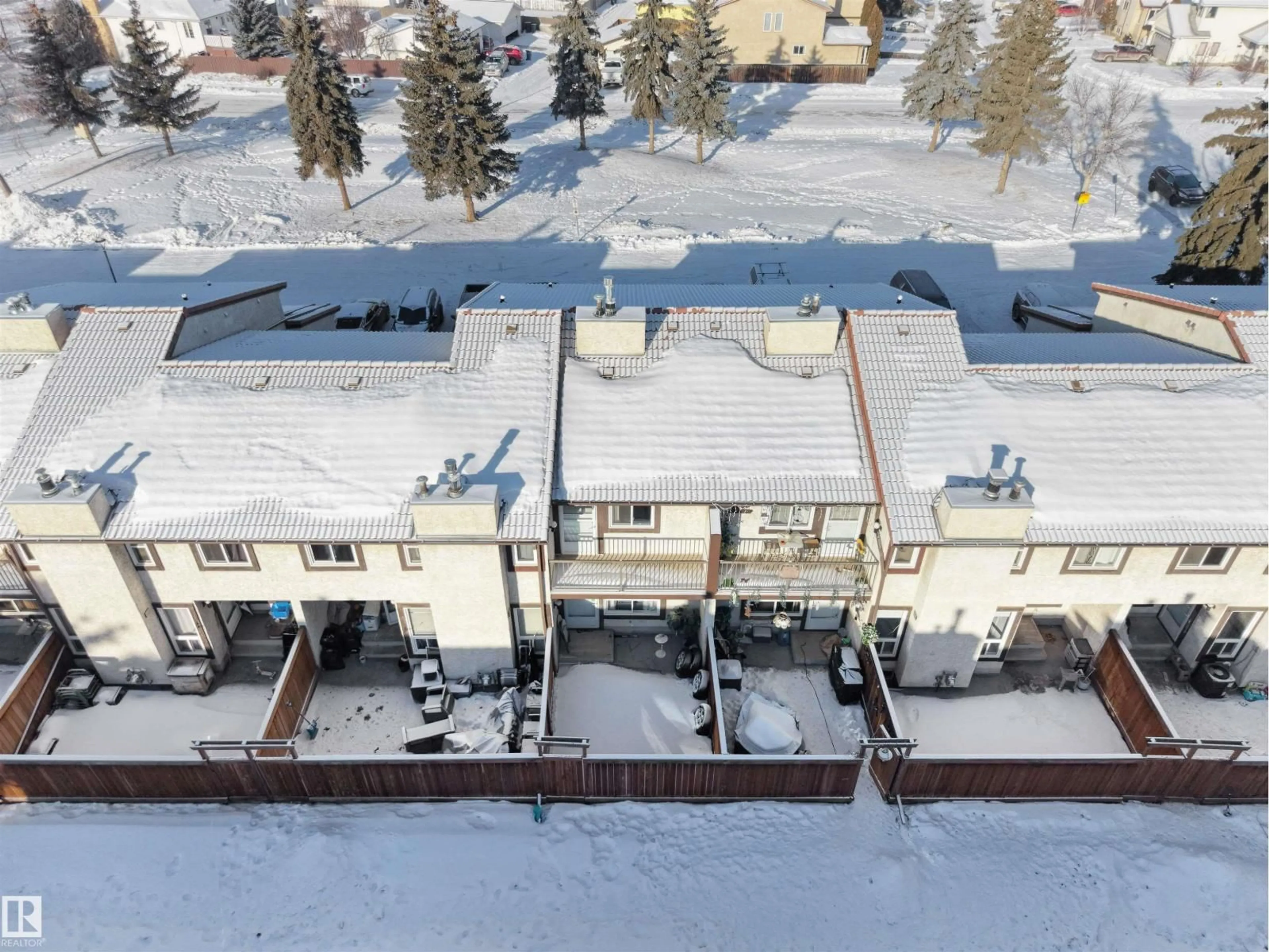 A pic from outside/outdoor area/front of a property/back of a property/a pic from drone, unknown for NW - 3611 30 AV, Edmonton Alberta T6L5H5