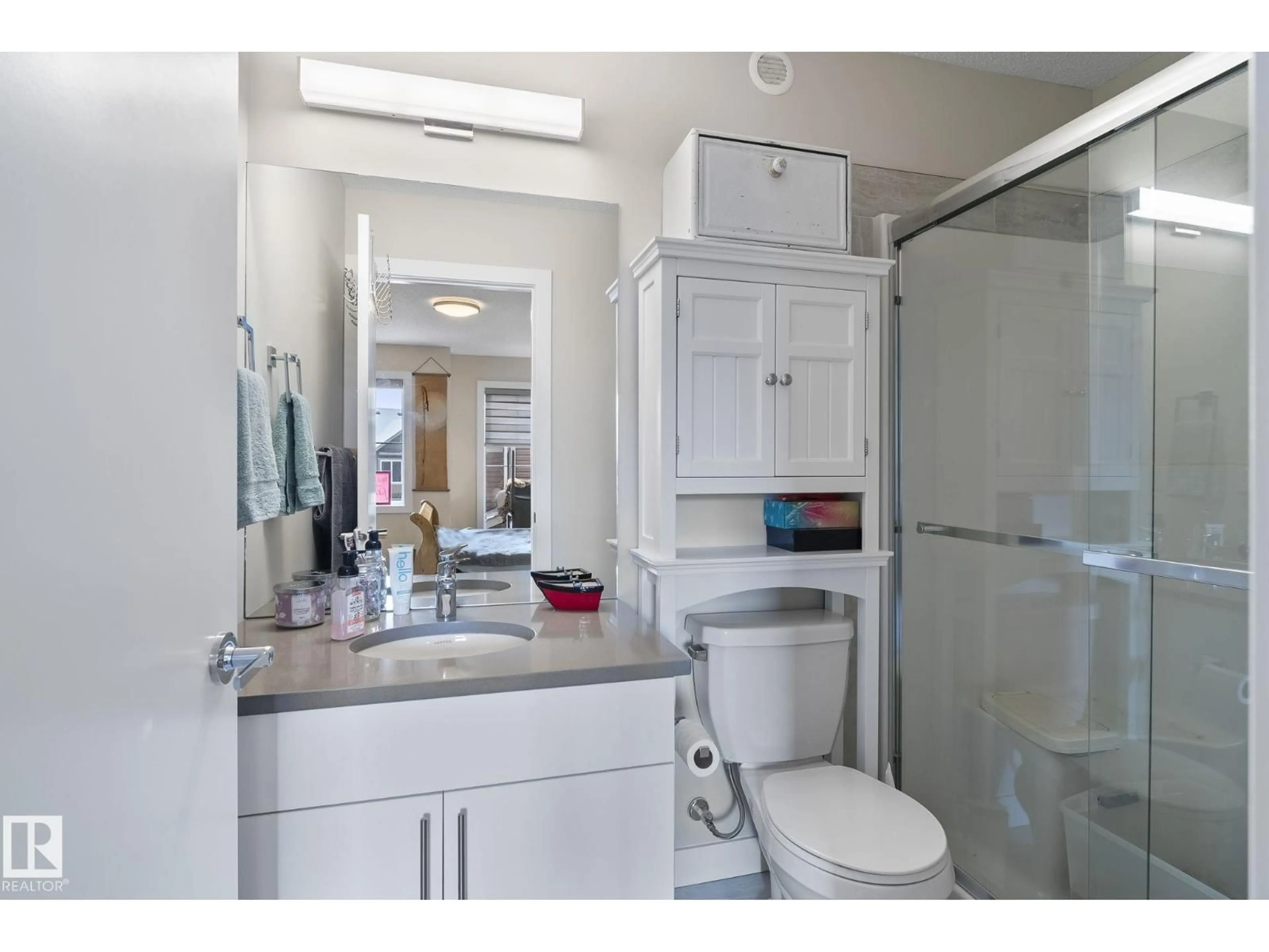 Standard bathroom, ceramic/tile floor for 45 - 1051 GRAYDON HILL BV, Edmonton Alberta T6W3C8