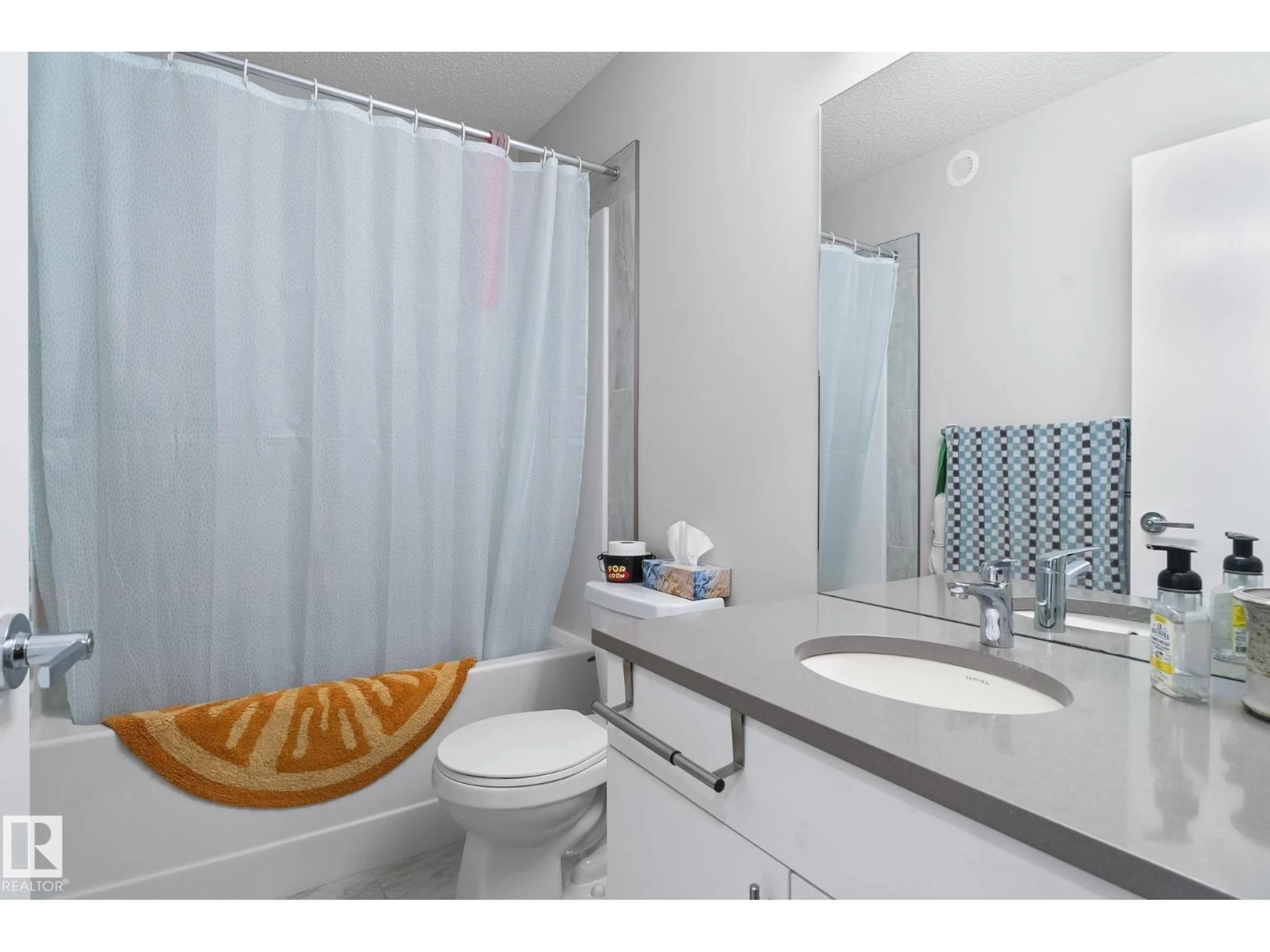 Standard bathroom, unknown for 45 - 1051 GRAYDON HILL BV, Edmonton Alberta T6W3C8