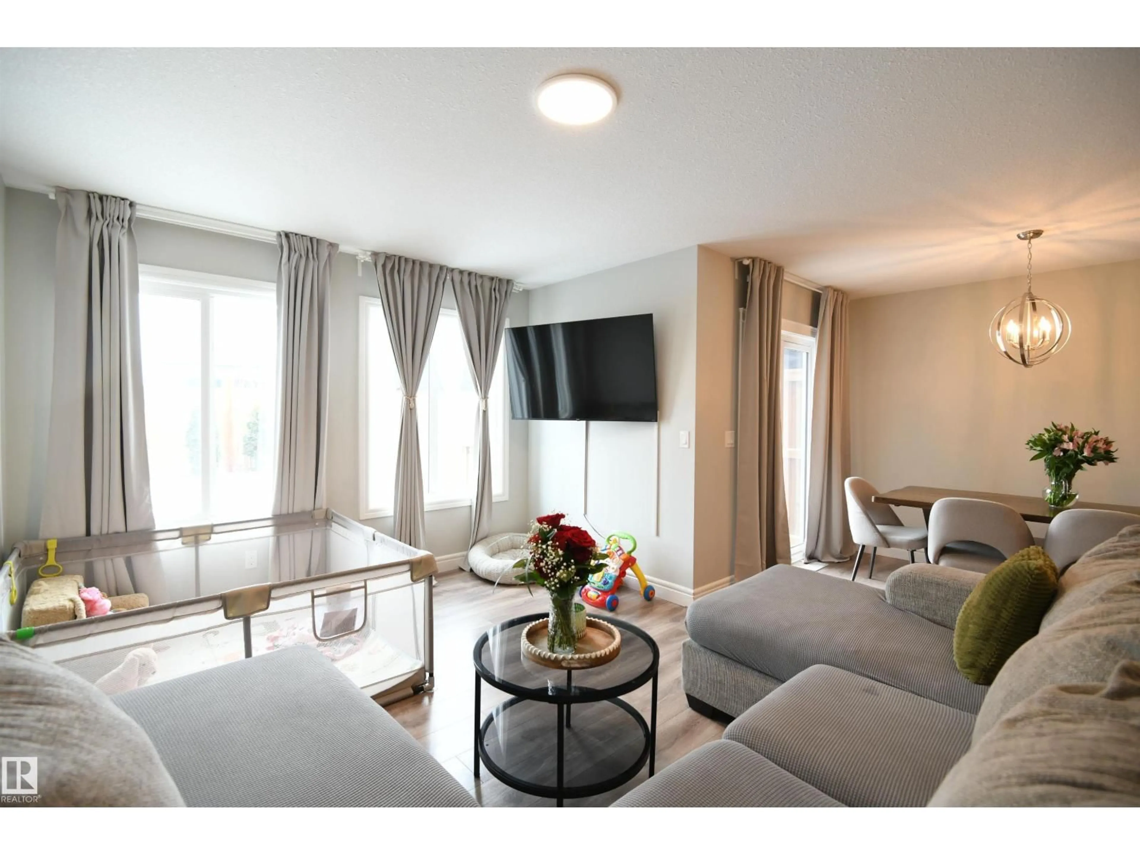 Living room with furniture, unknown for 352 SAVOY CR, Sherwood Park Alberta T8H2X2