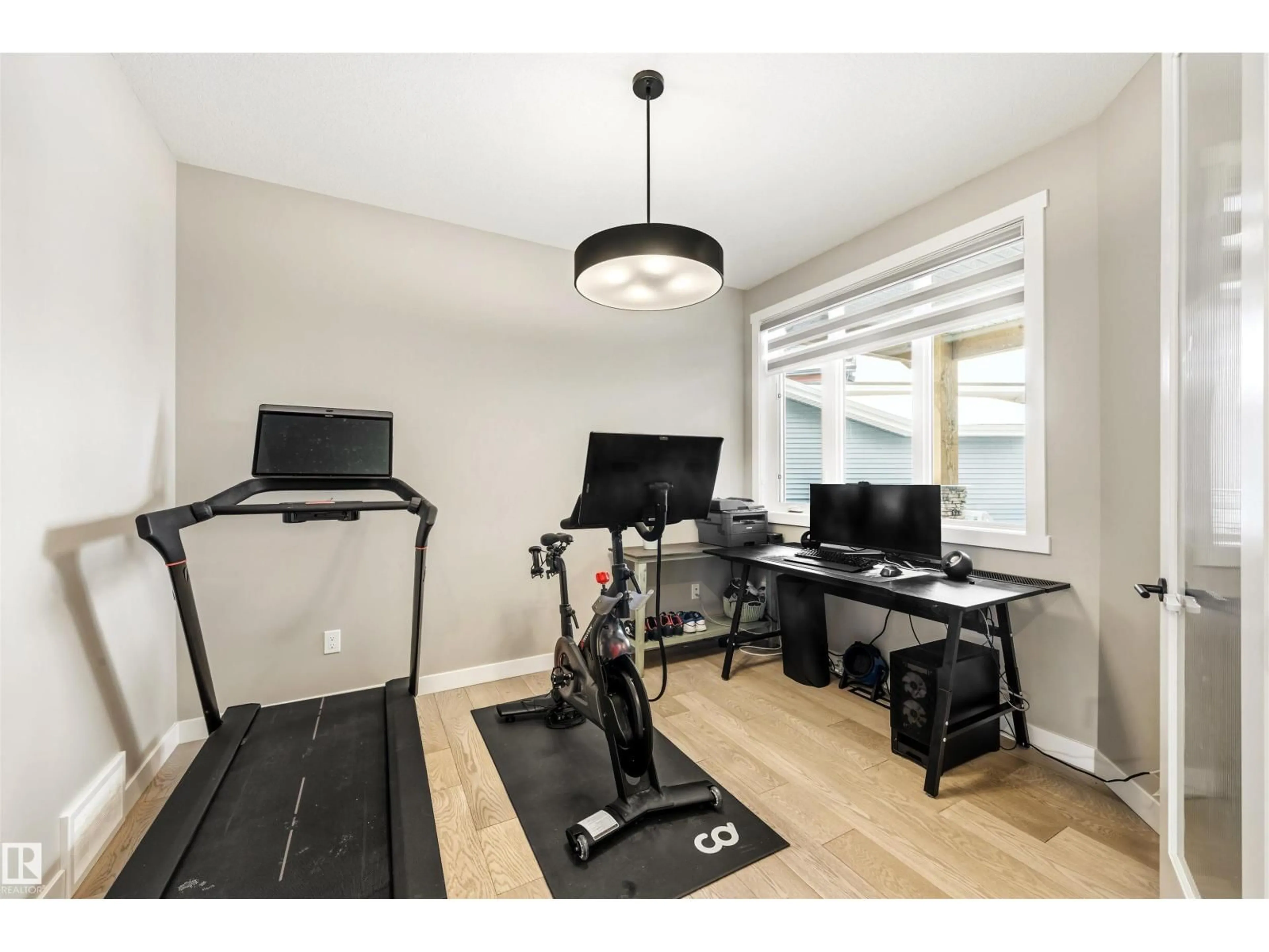 A pic of a room for 3 ELWYCK GA, Spruce Grove Alberta T7X0Z2