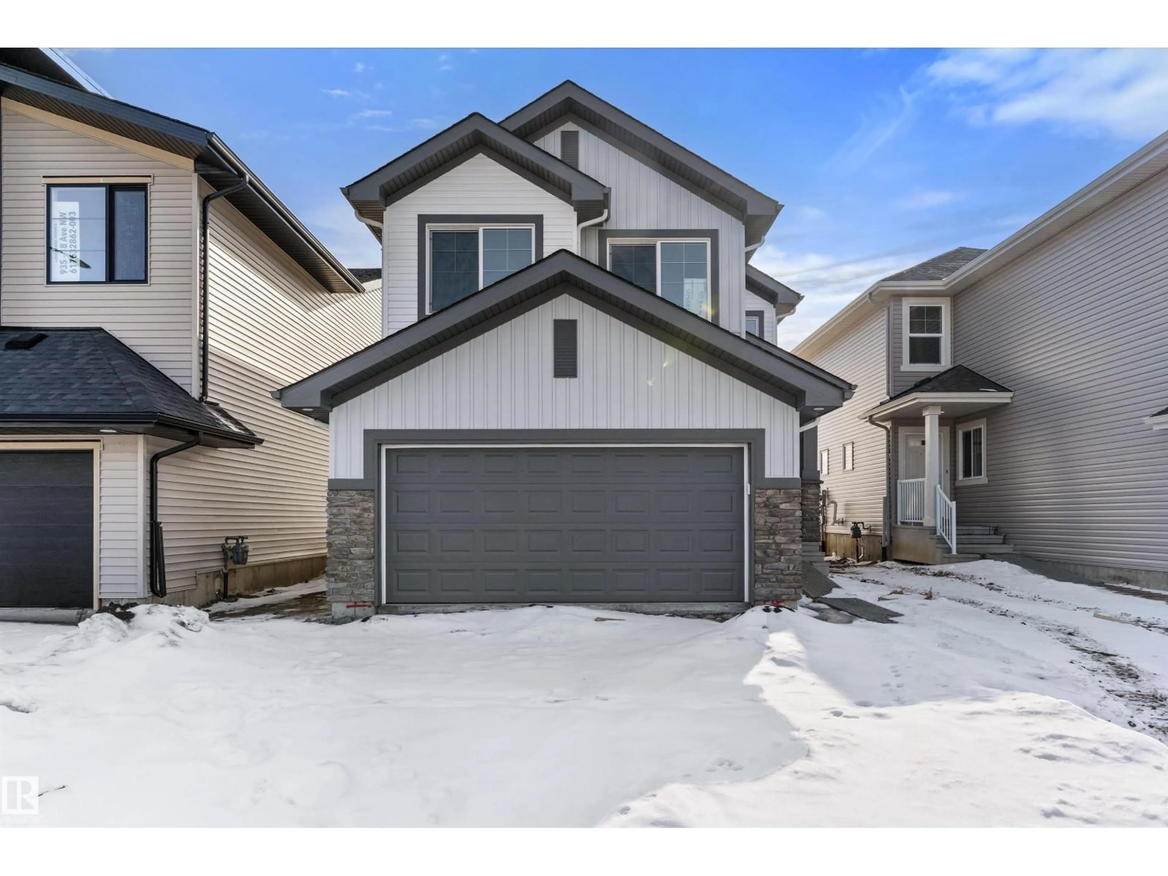 Unknown for 939 18 AV, Edmonton Alberta T6T2X3